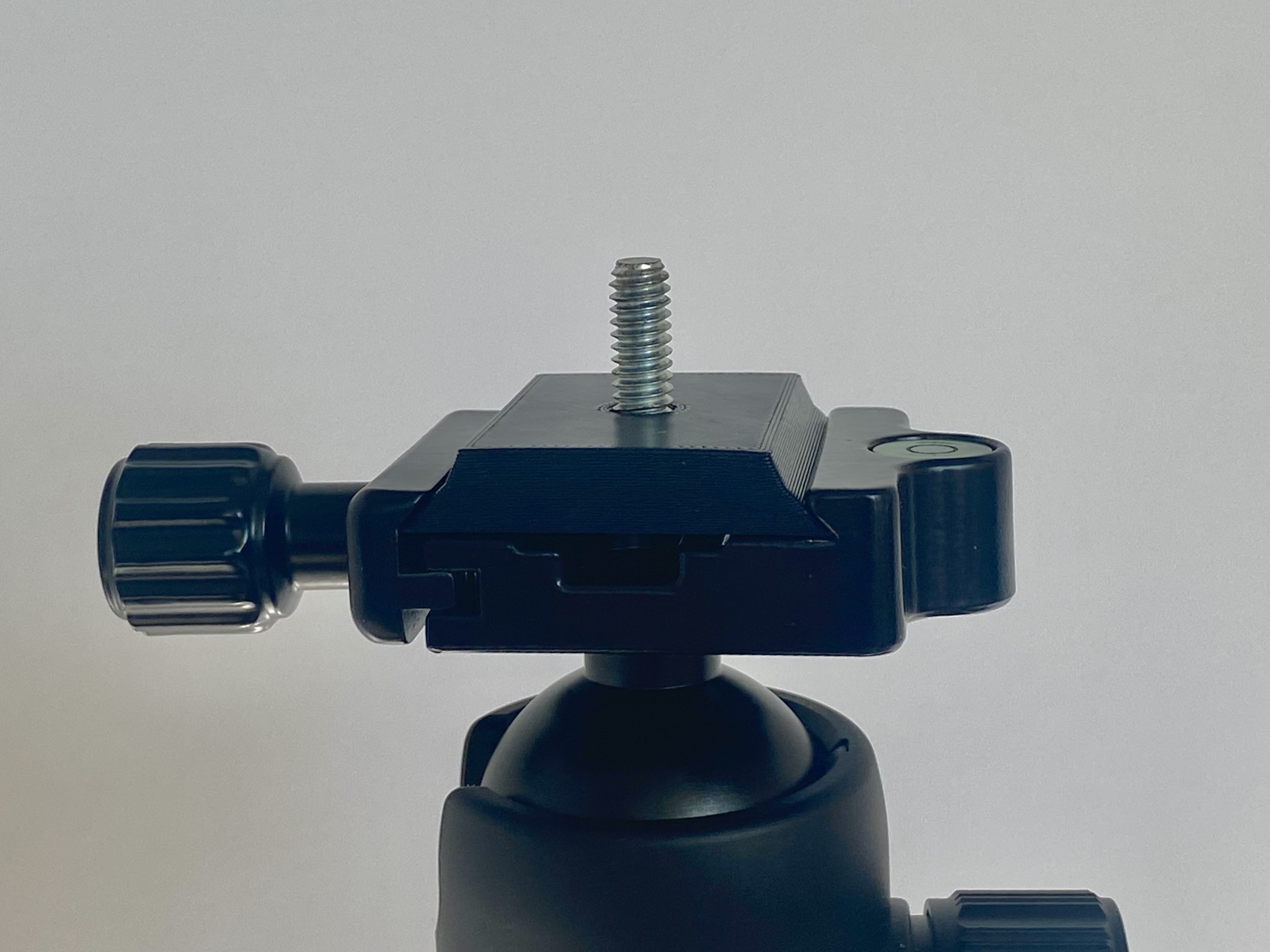 NEEWER Tripod Camera Mount by ZAdventurer Download free STL model