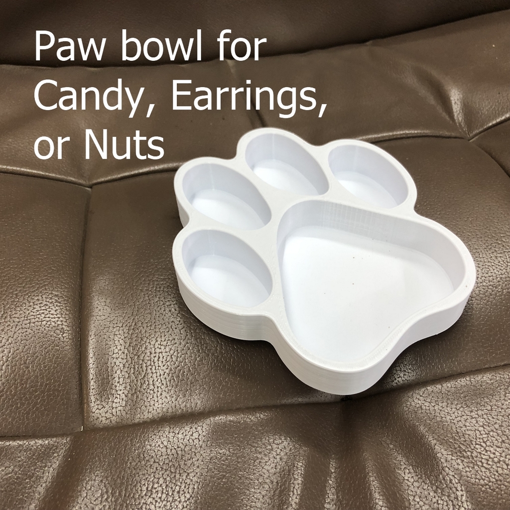 Paw bowl for small things like nuts, candy or earrings.