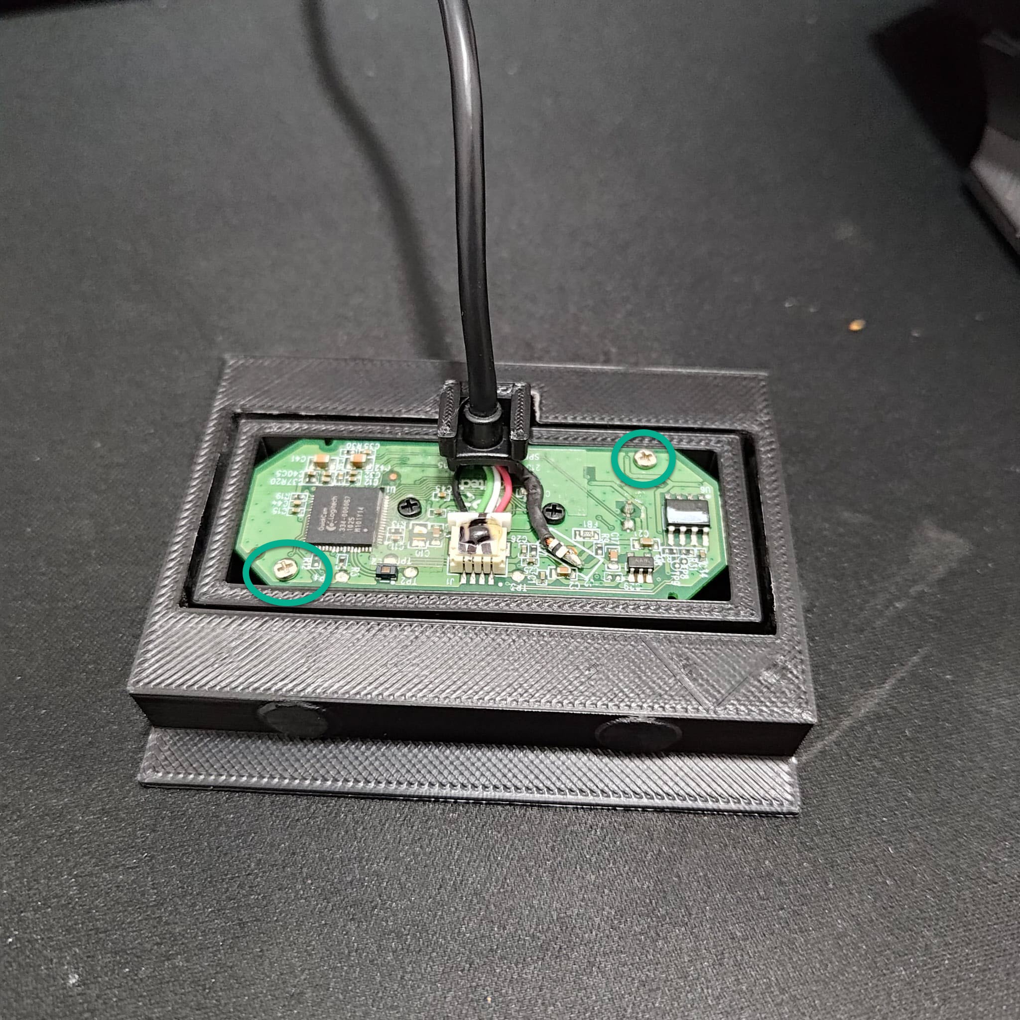 v400 Logitech C510 Camera Mount by Ludo Download free STL model