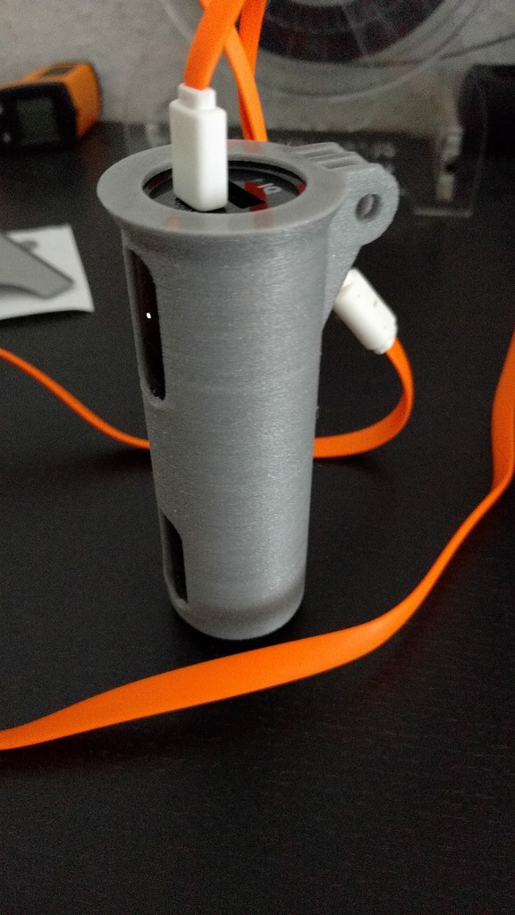 Anker PowerCore 5000 bumper and camera handle