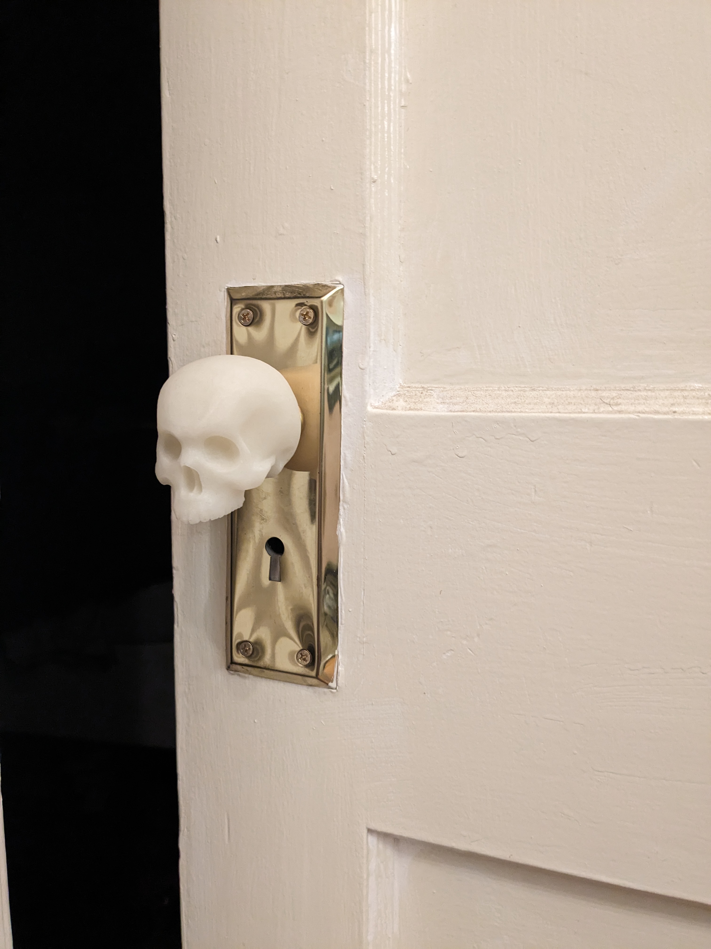 Yorick Skull Door Knob