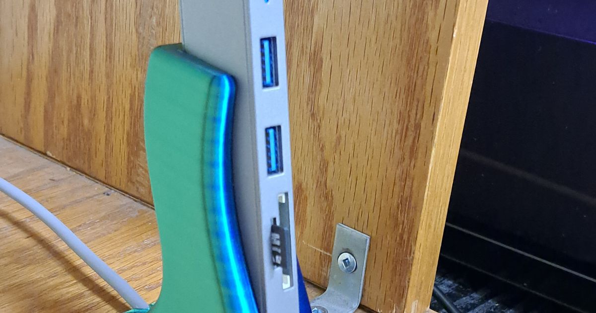 USB Hub/SD card reader mount for desk by Printaddiction Download free