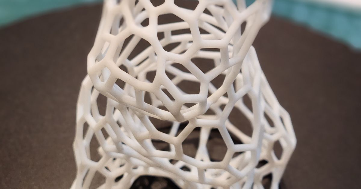 Frenchie Voronoi by RichyBokz | Download free STL model | Printables.com