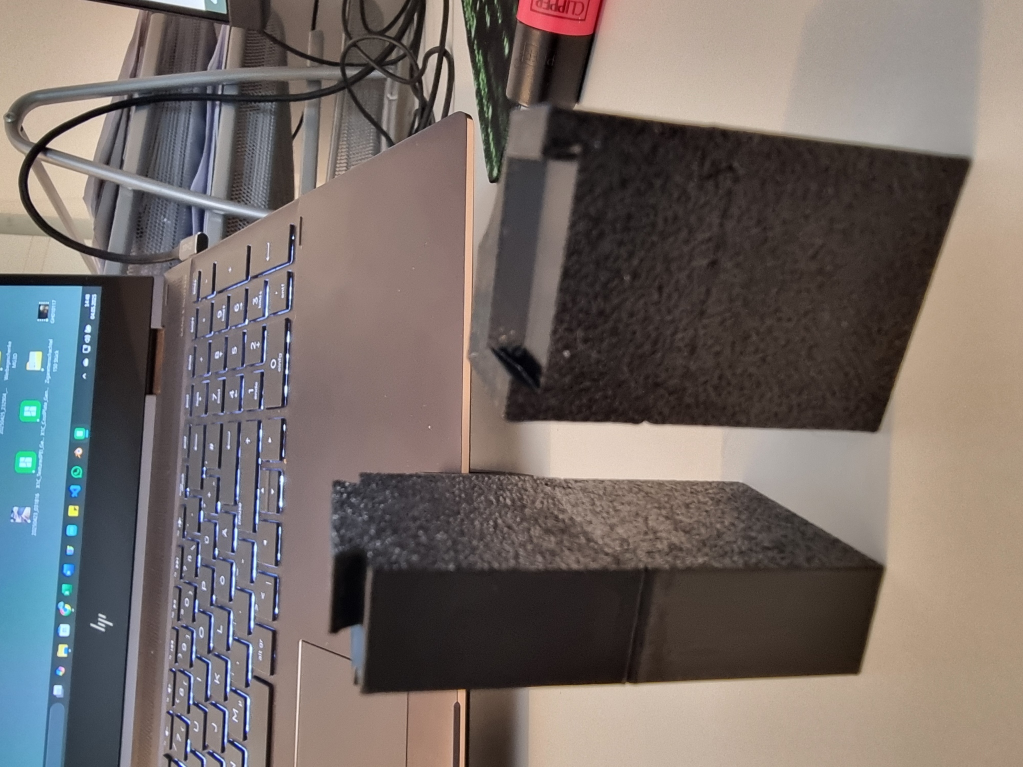 Simple Clipper Stand Expandable — thumbnail 5