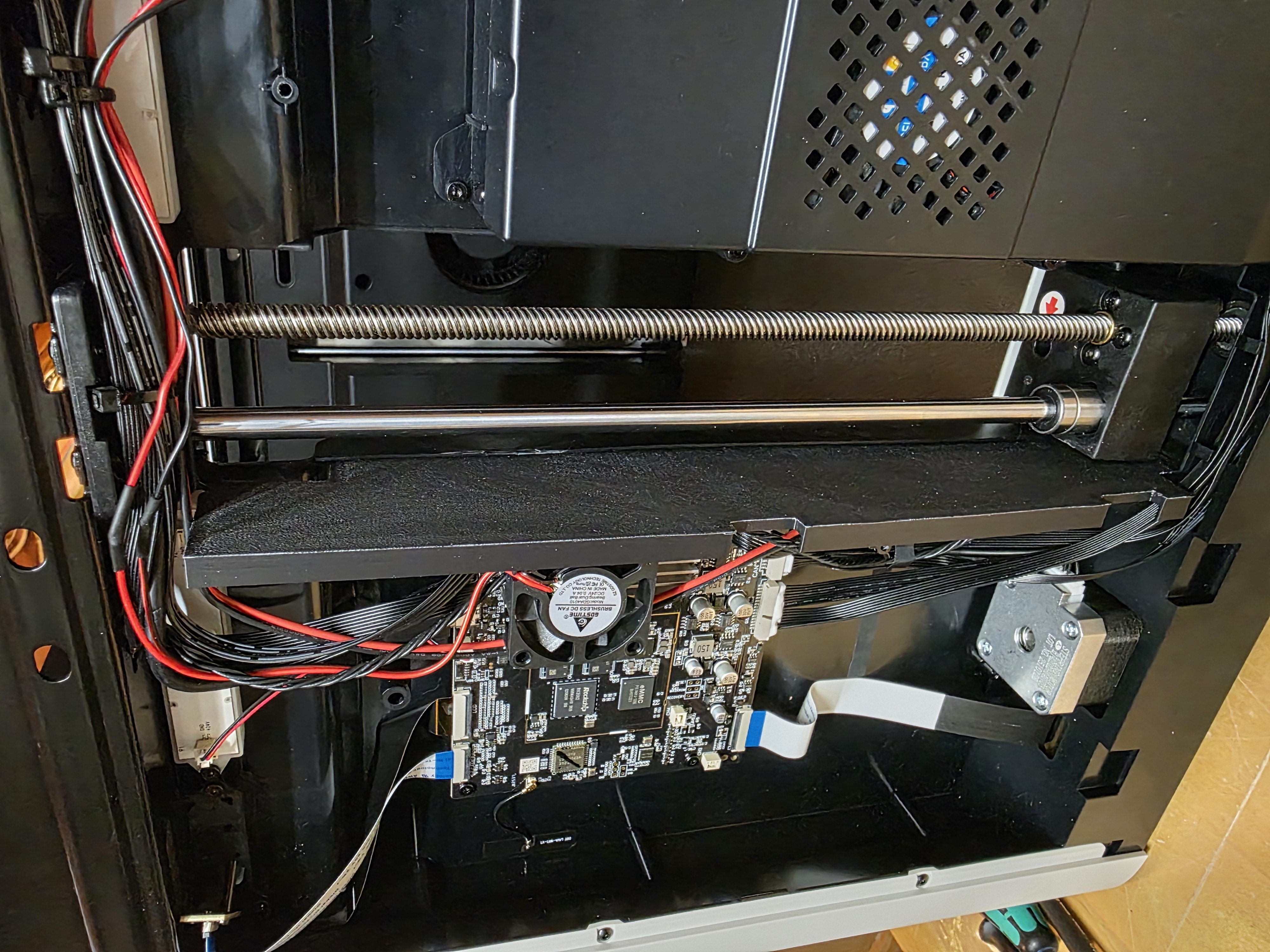 THICKER Easier to Print Snapmaker U1 PCB Compartment Divider