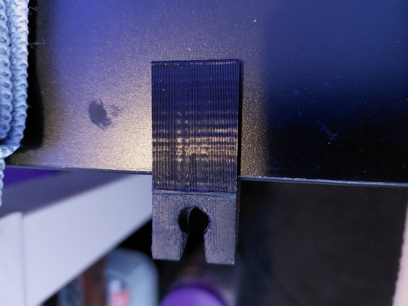 Support adapté pour une table Ikea epaisseur 50mm