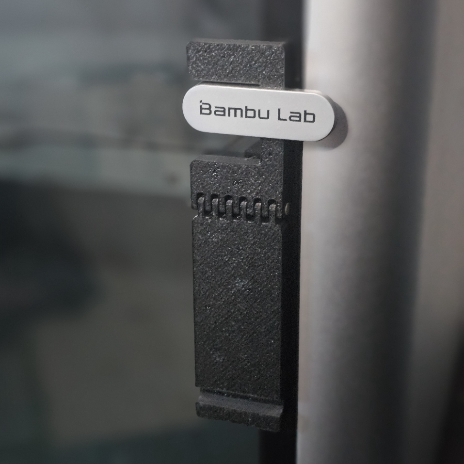 Bambu X1 Hinged Door Stop / Latch by Gareth Perrault | Download free ...