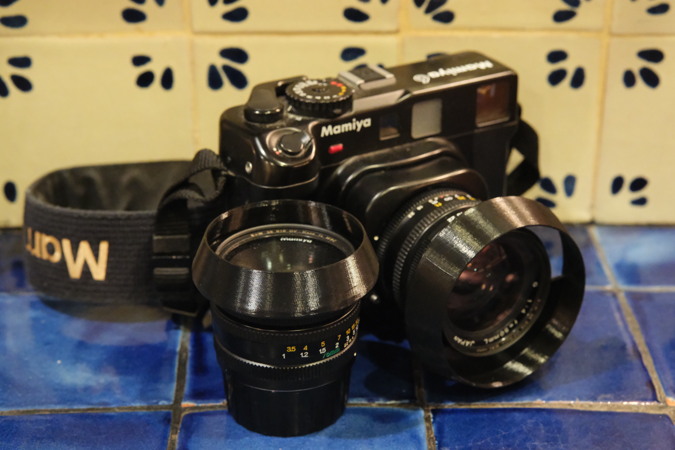 Mamiya 6 Hood for 50mm Lens by August DeHainaut Download free STL