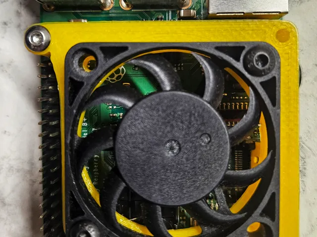 Raspberry Pi 4B 4010 Fan holder (M3 bolts edition)