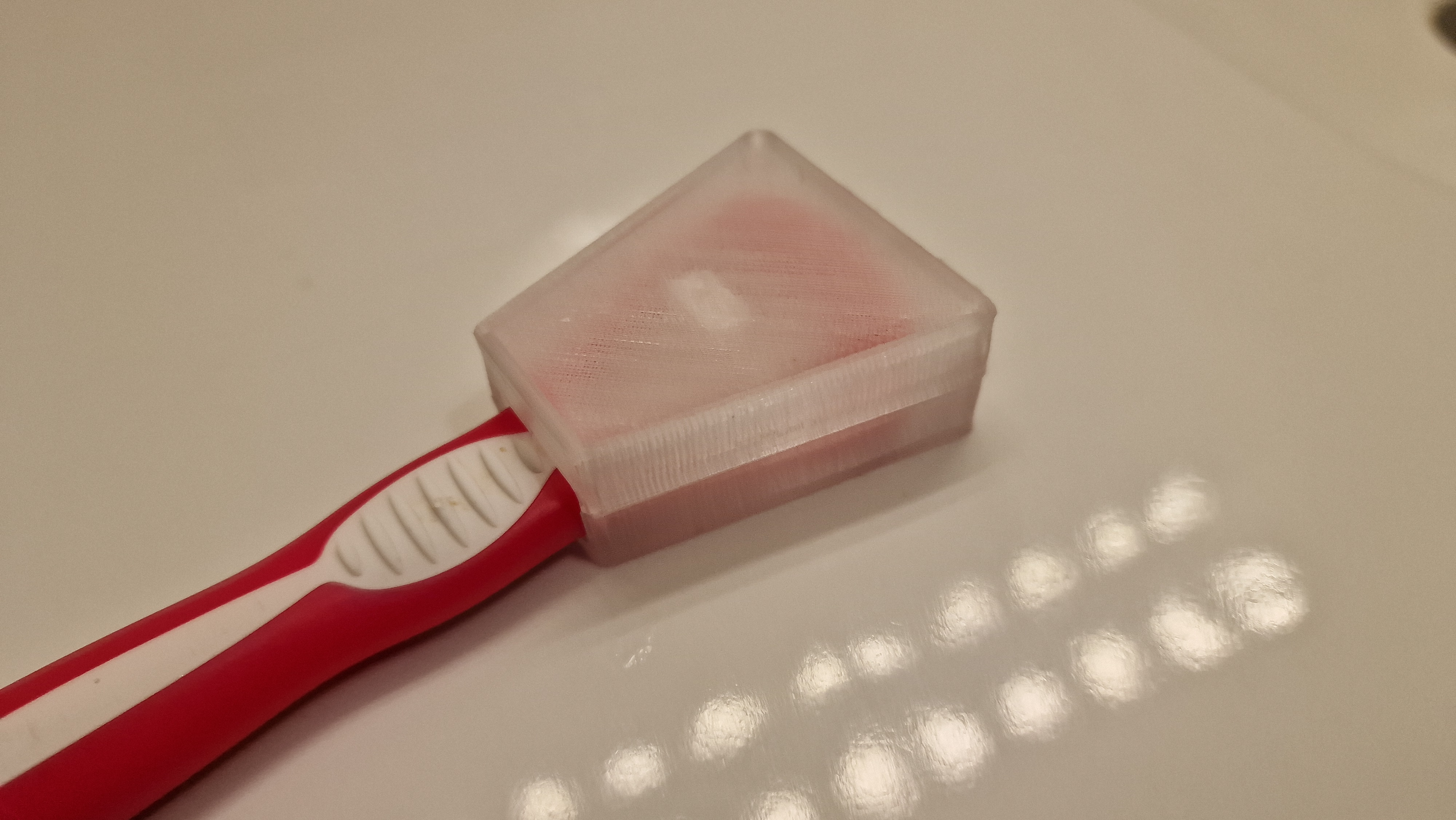 Tongue scraper/cleaner case