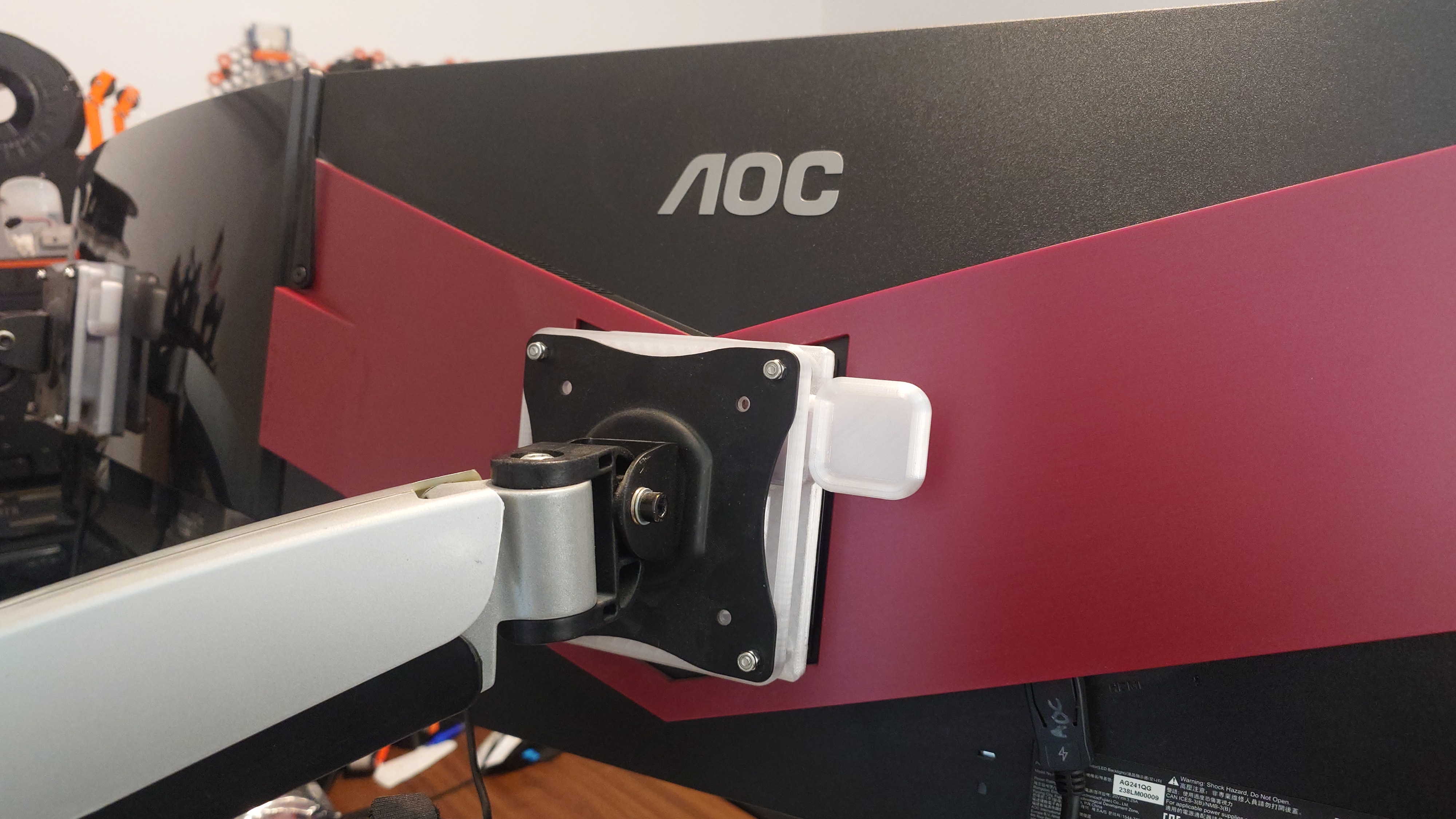 Remix - Vesa quick release arm backplate- reversed screw orientation 3D model thumbnail