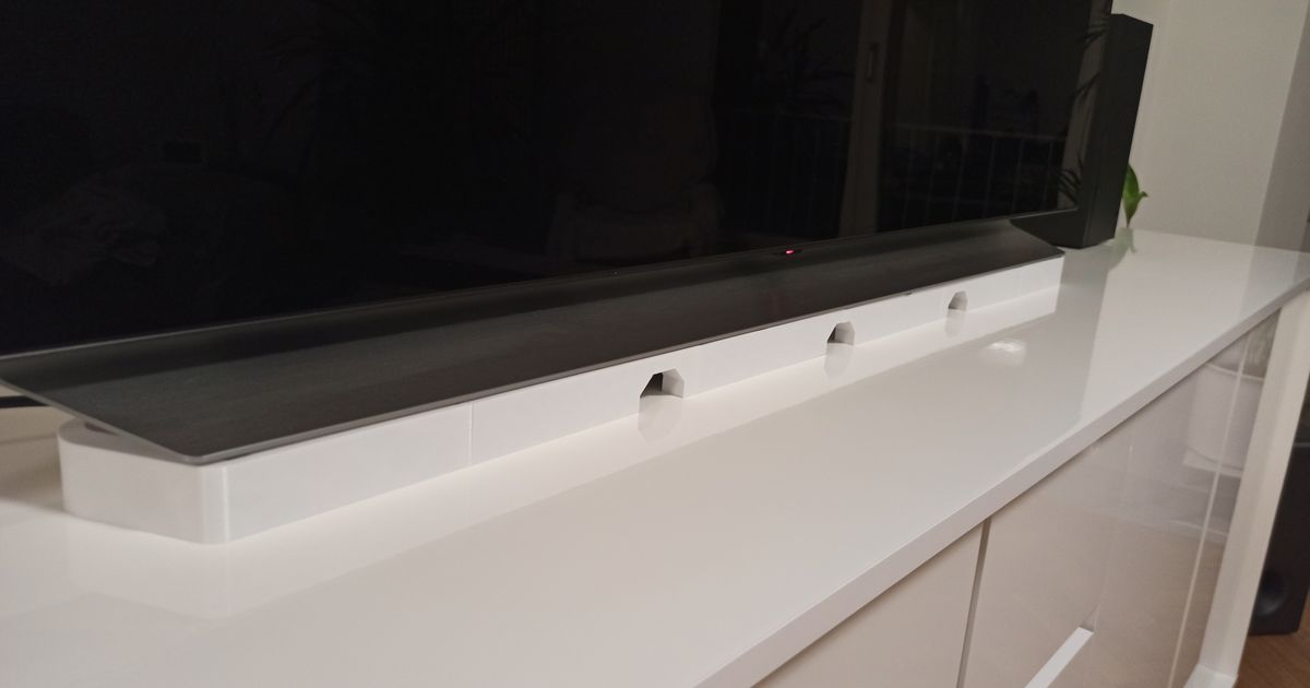 Riser for LG C1 OLED TV with cable management by Dario A. R. Download