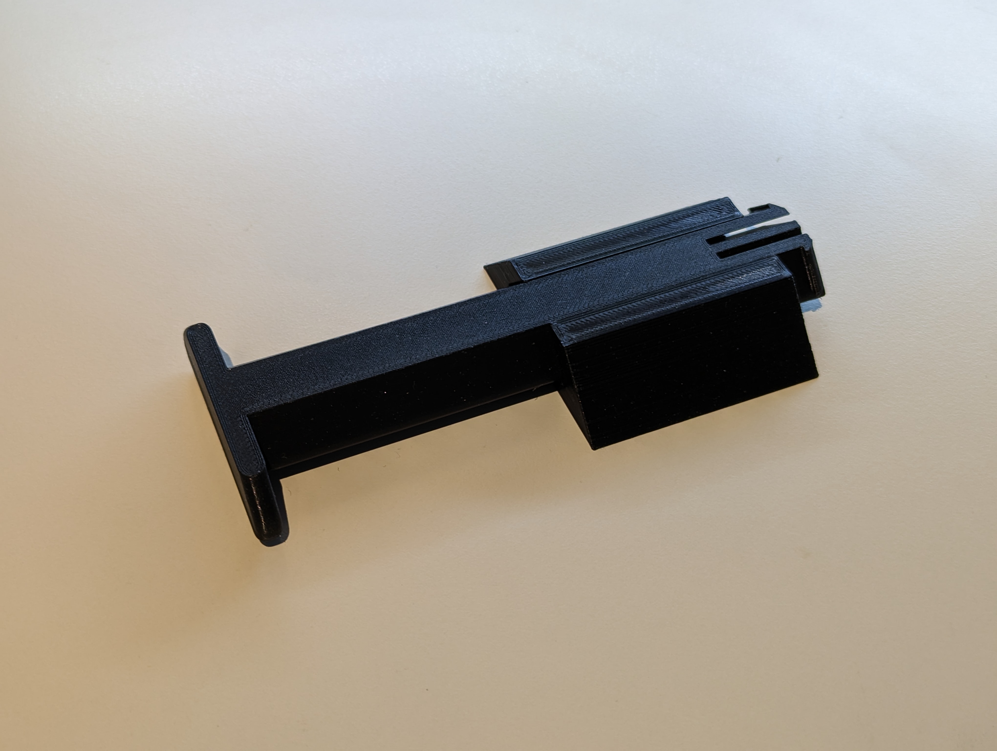 Slideable Headset Holder (no glueing, fully retractable)