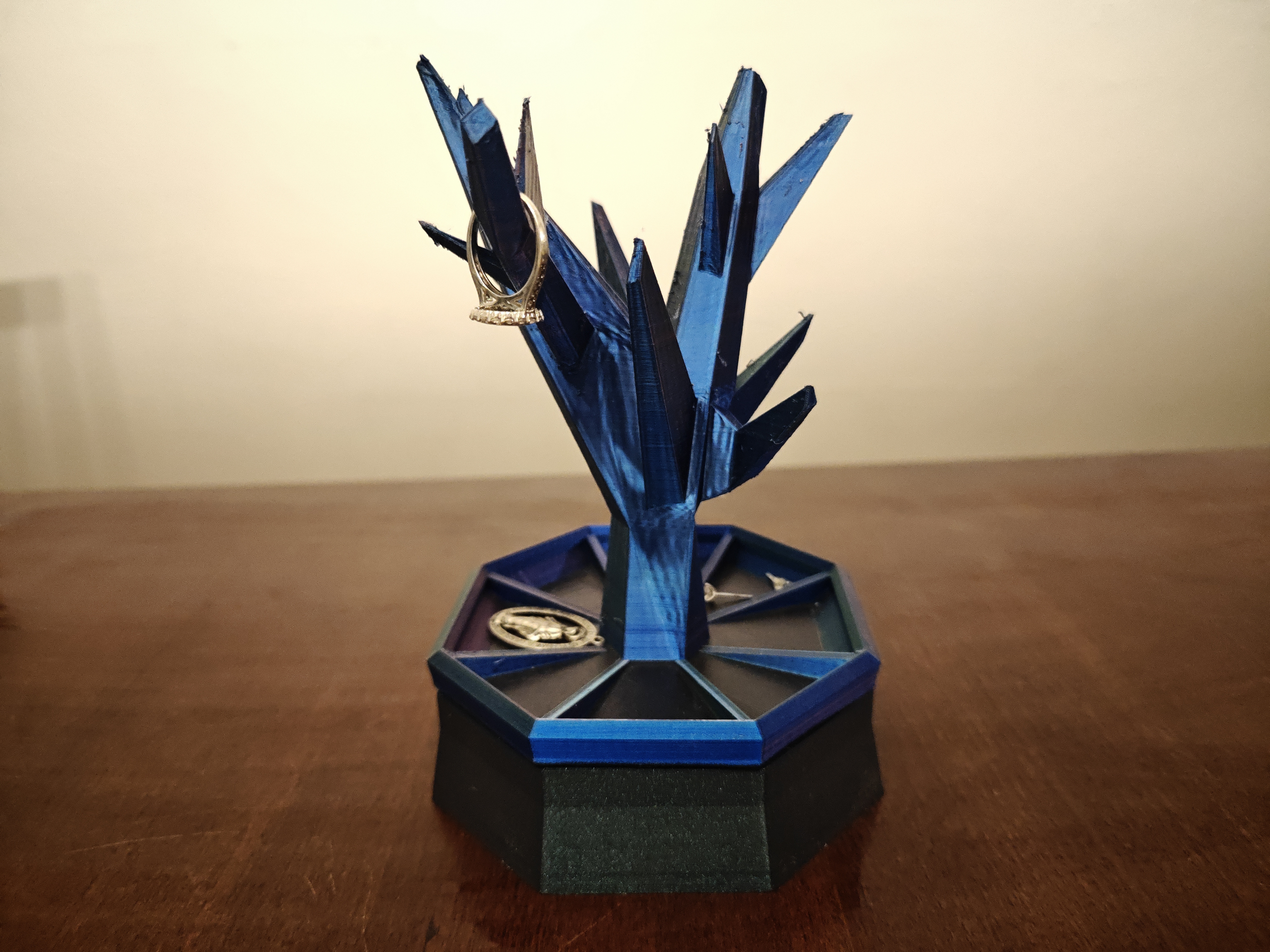 Miniatura 2 do modelo 3D Jewelry Tree Box