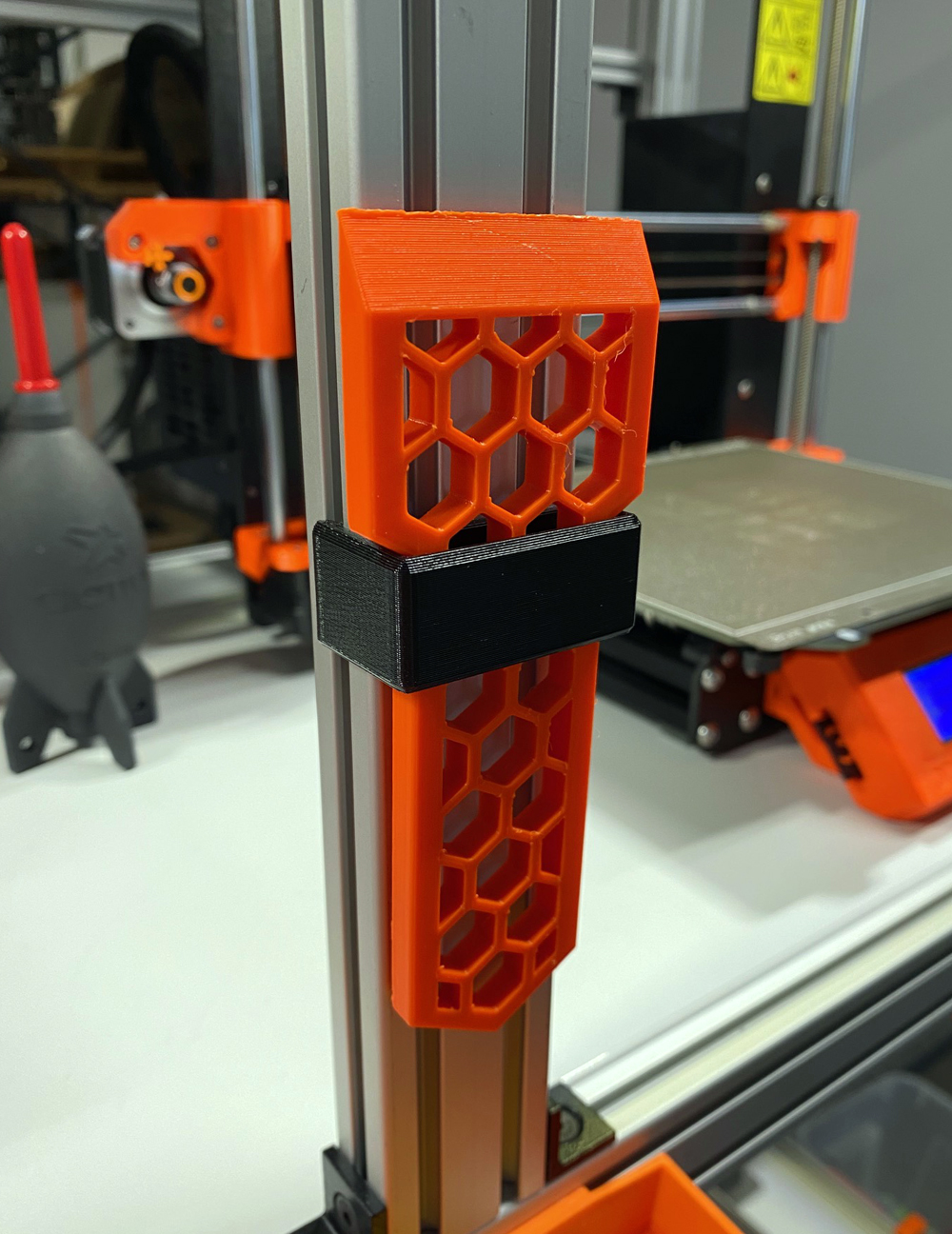 MT-SYSTEM Holder for Printbed Scraper (Halter für Druckbettschaber)