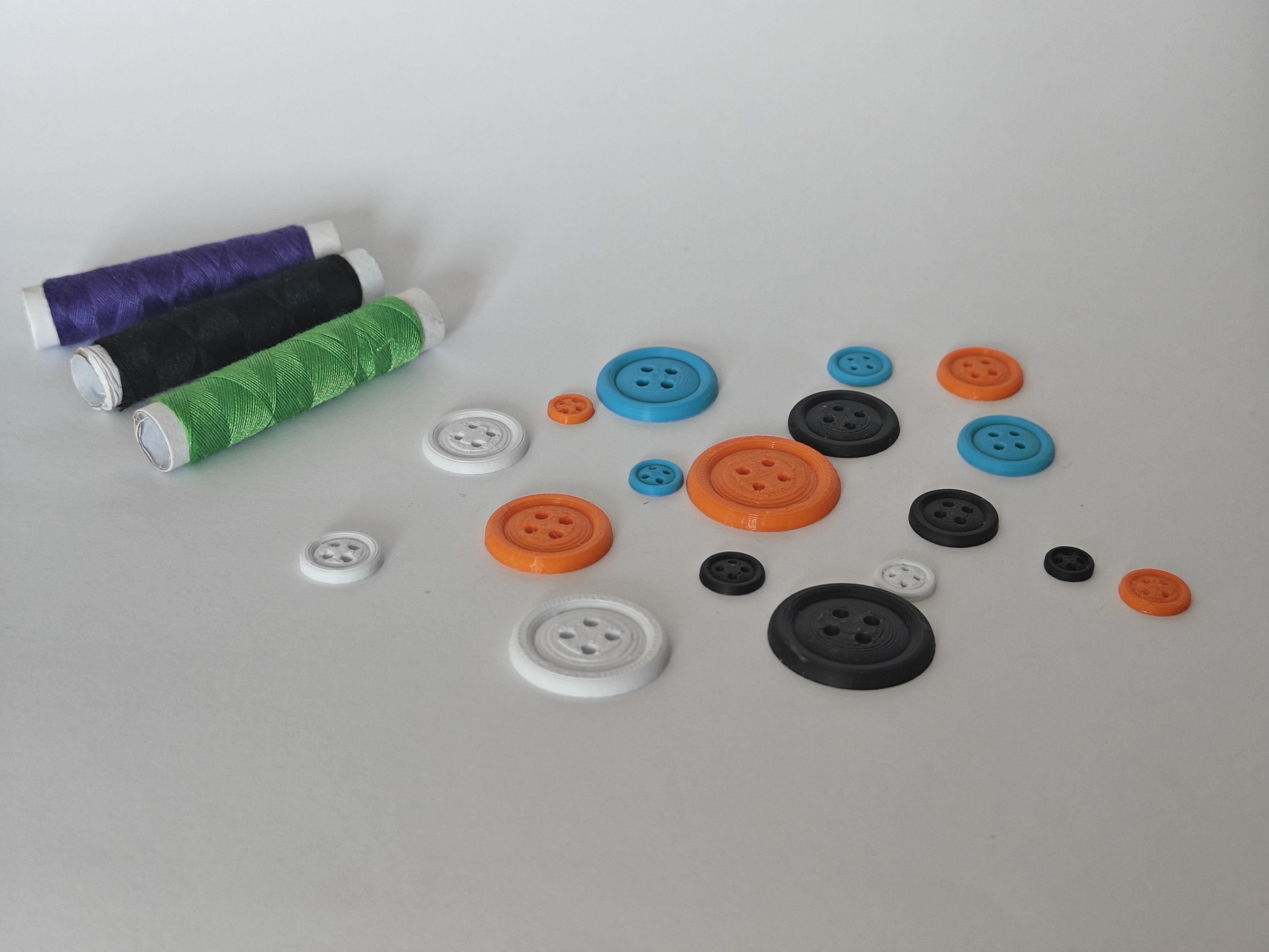 Elegant 4-Hole Buttons | Curved Edge | 18 Sizes