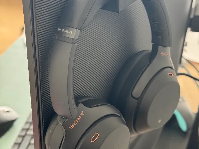 Curved Monitor Headphone Holder