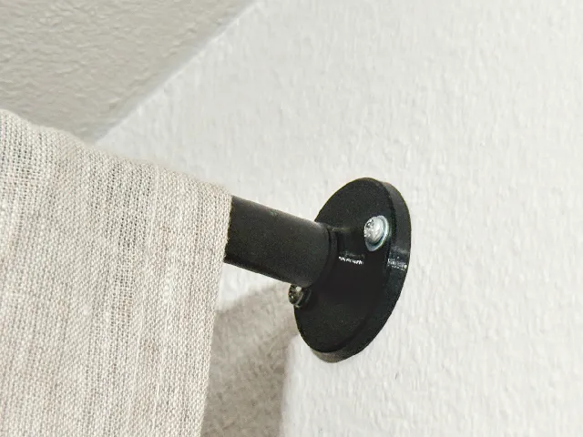 IKEA BEKRÄFTA wall mount (and other curtain rods with M5)