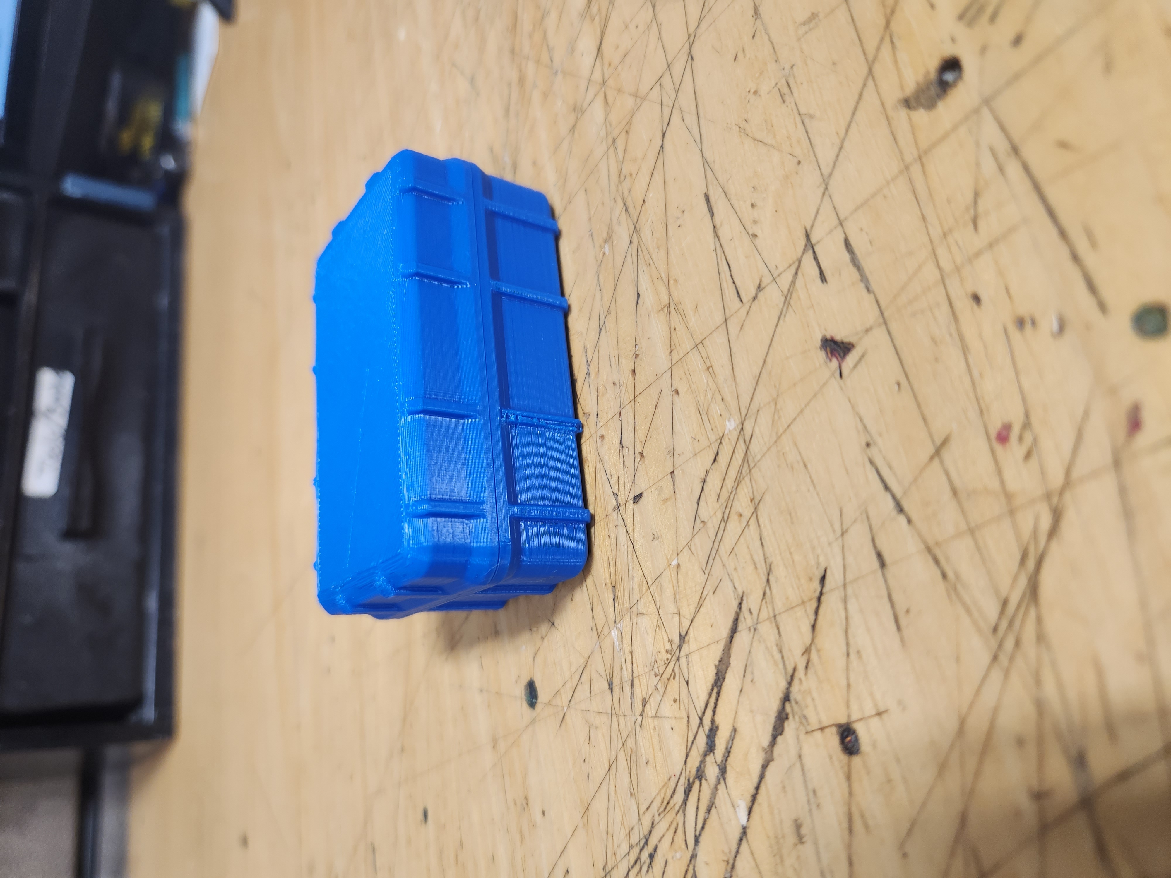Smaller Rugged Box (Parametric) w/magnetic lid 1/10 scale 3D model thumbnail