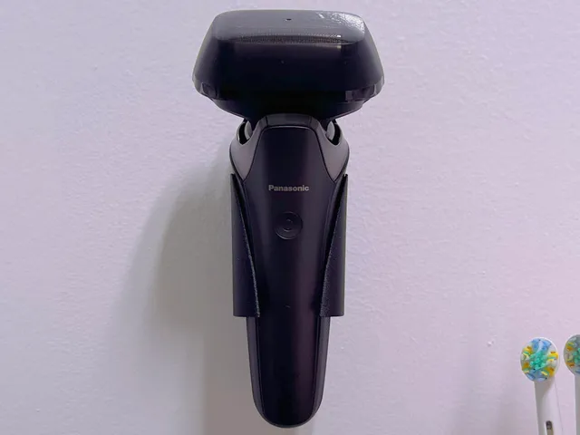 Panasonic ARC6 shaver wall mount using large 3M Command strips