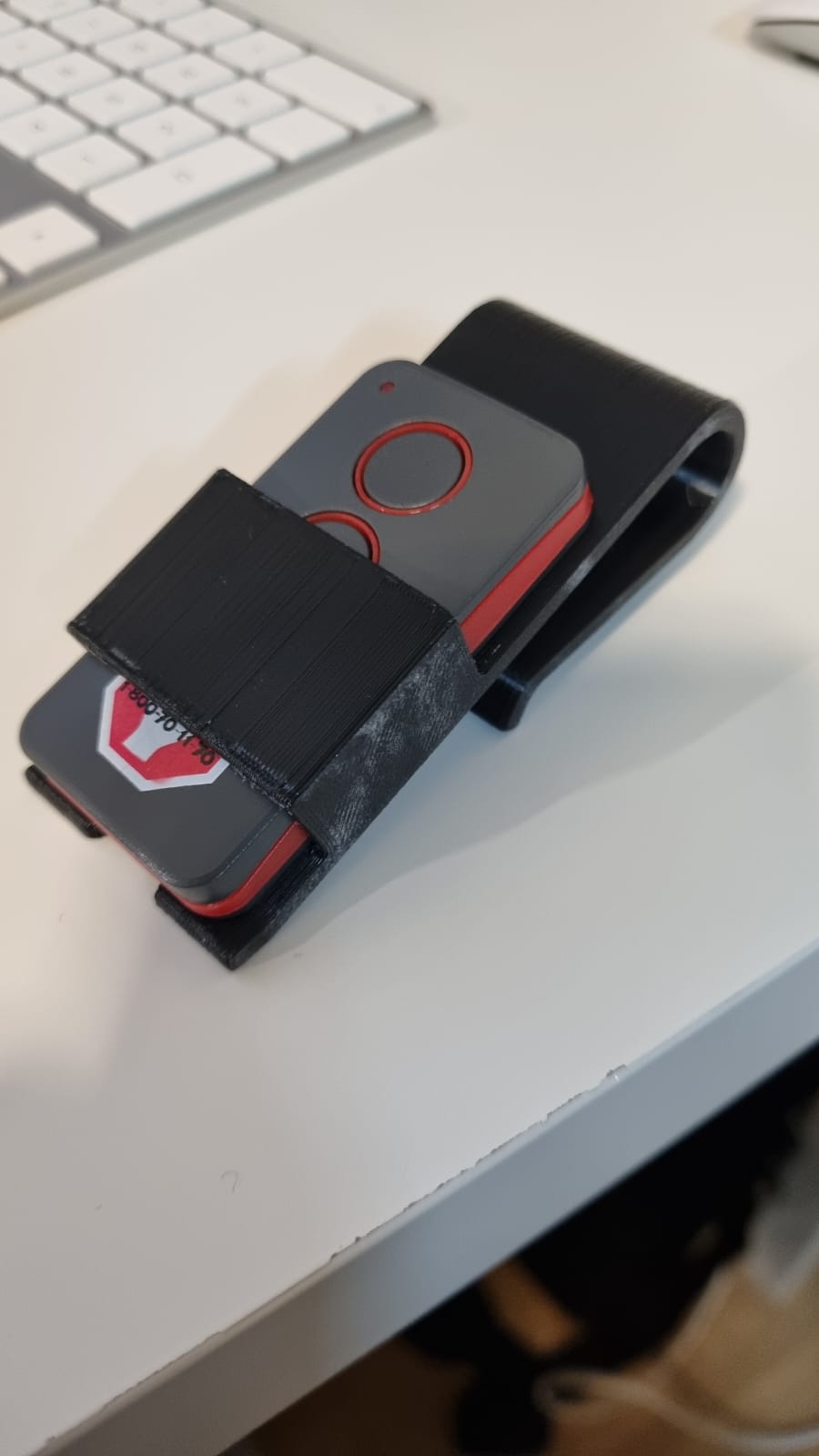 Sunvisor Clip for Garage Remote 10.8*33