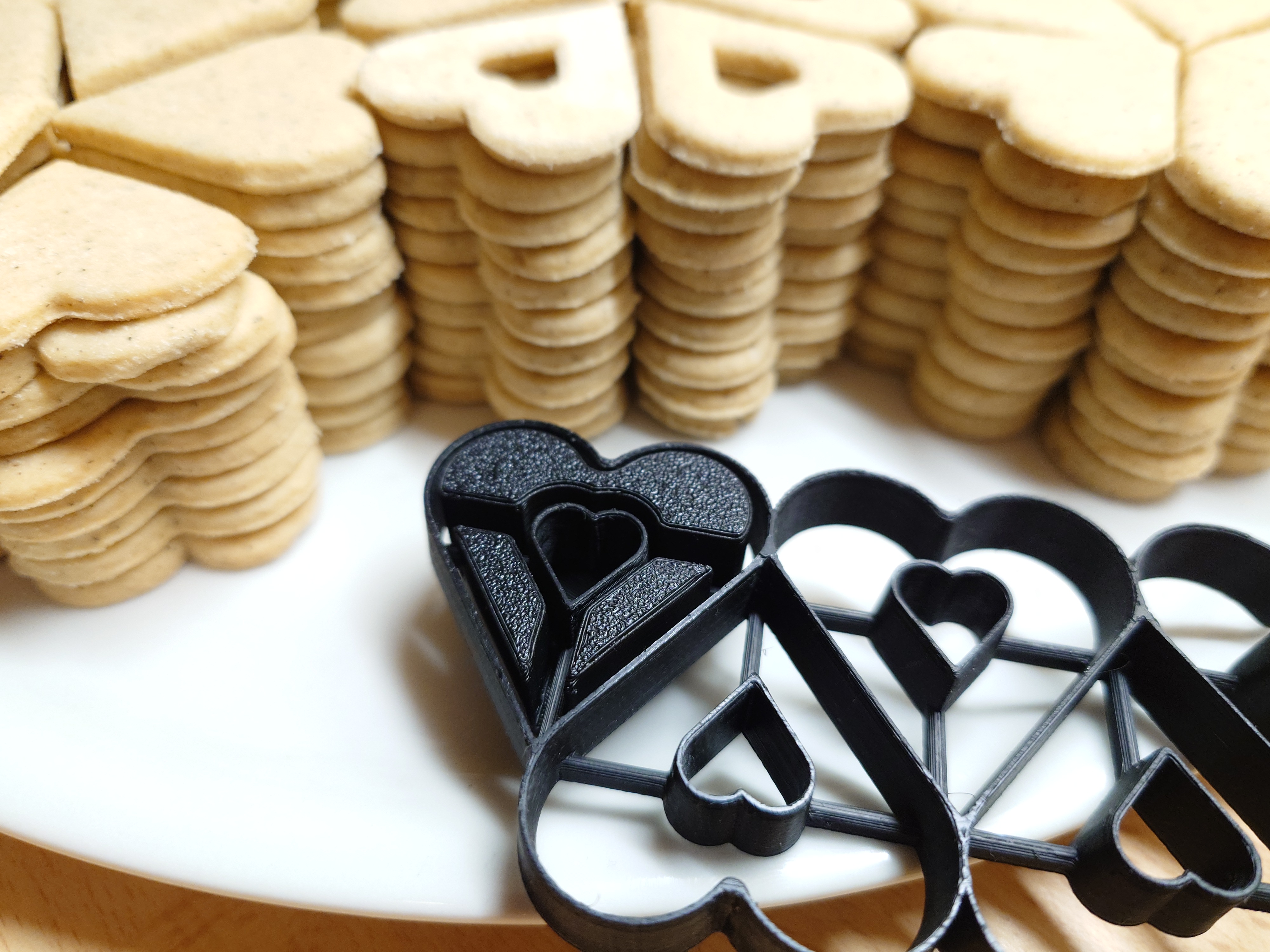 Extractor for "cookie cutter set - 6 hearts"