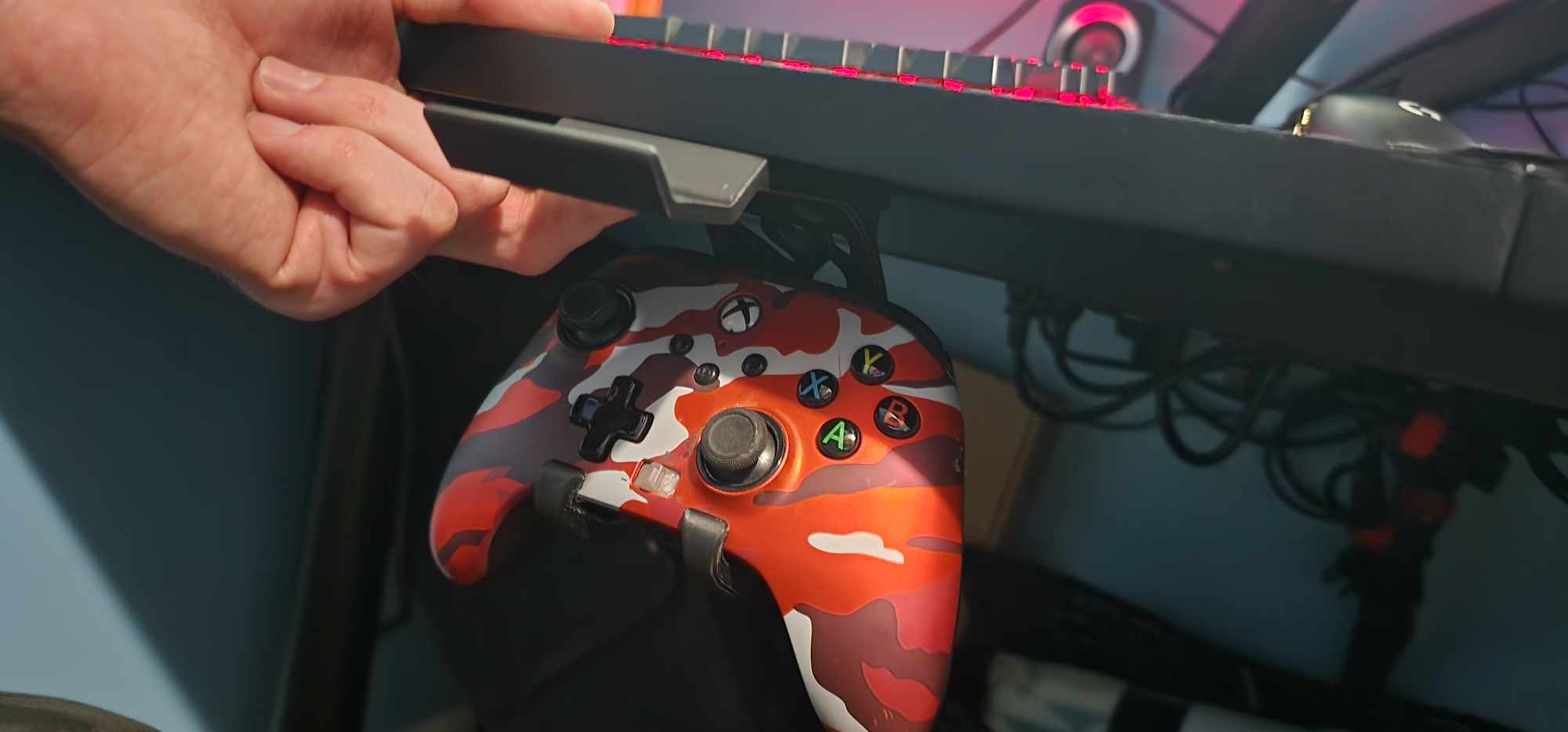 Xbox Controller Holder -CommandStrip Remix — miniatura 2