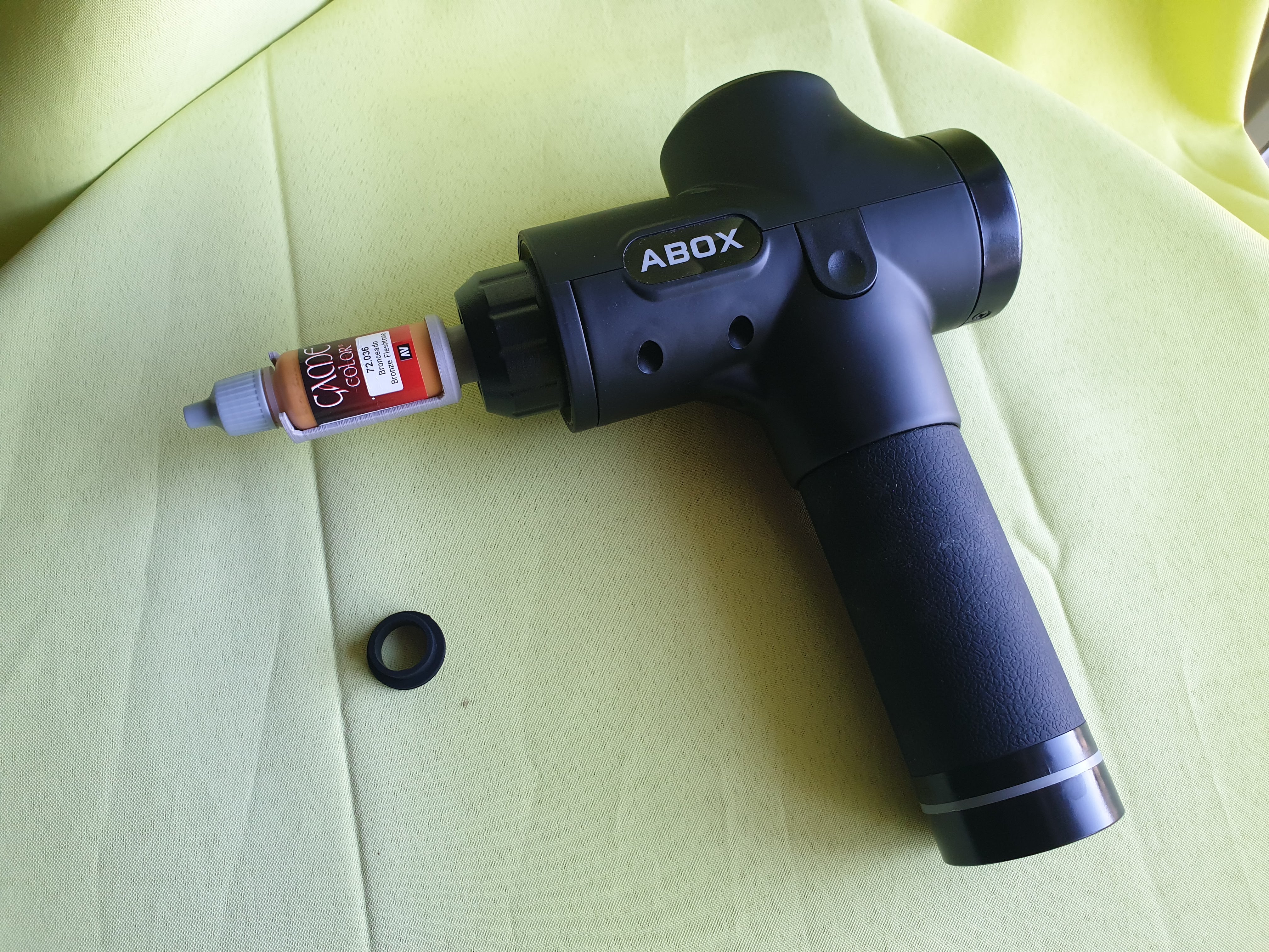 Vallejo bottle shaker adapter