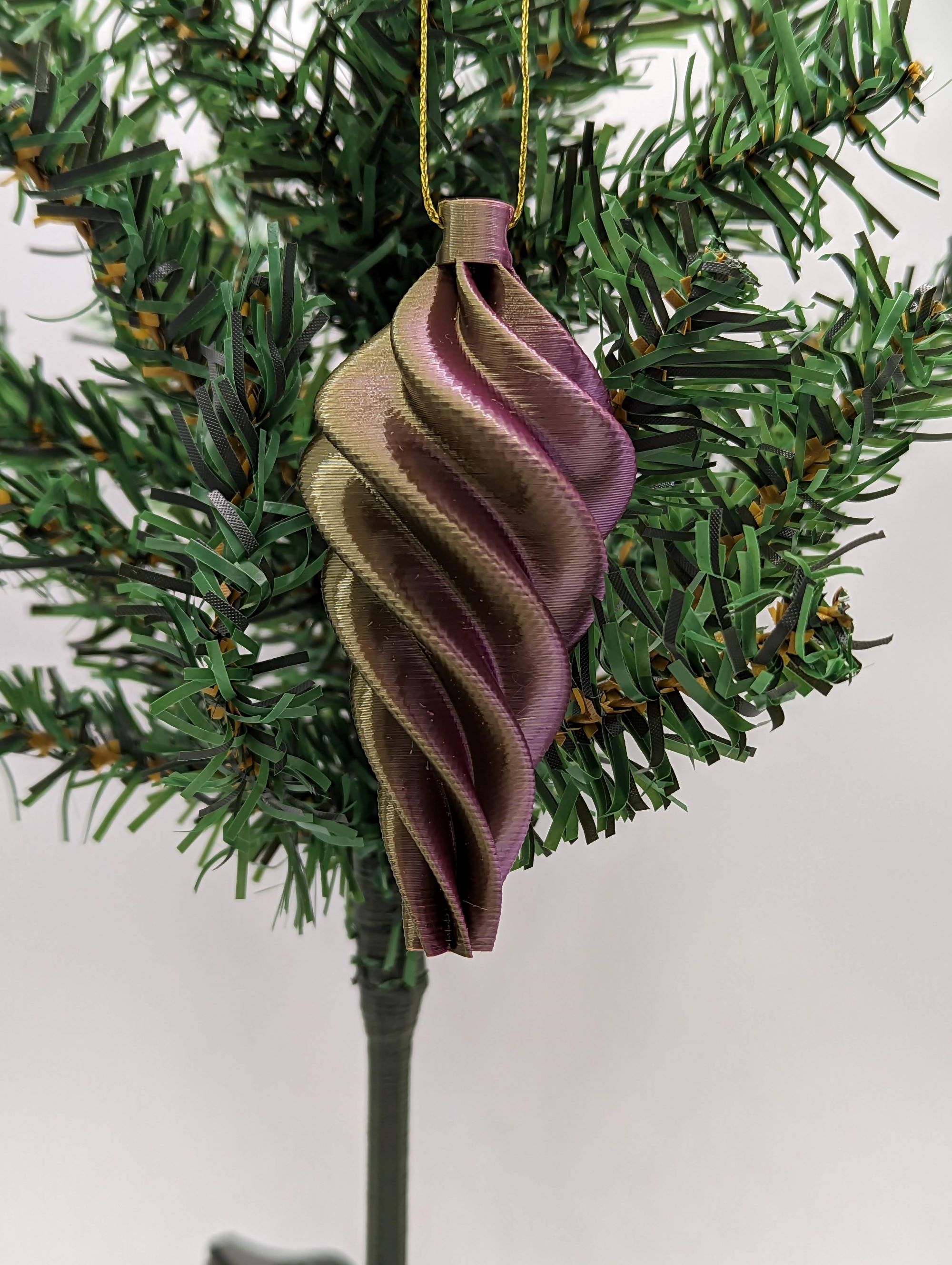 Spiral Christmas Tree Ornaments by Ken Mills Download free STL model