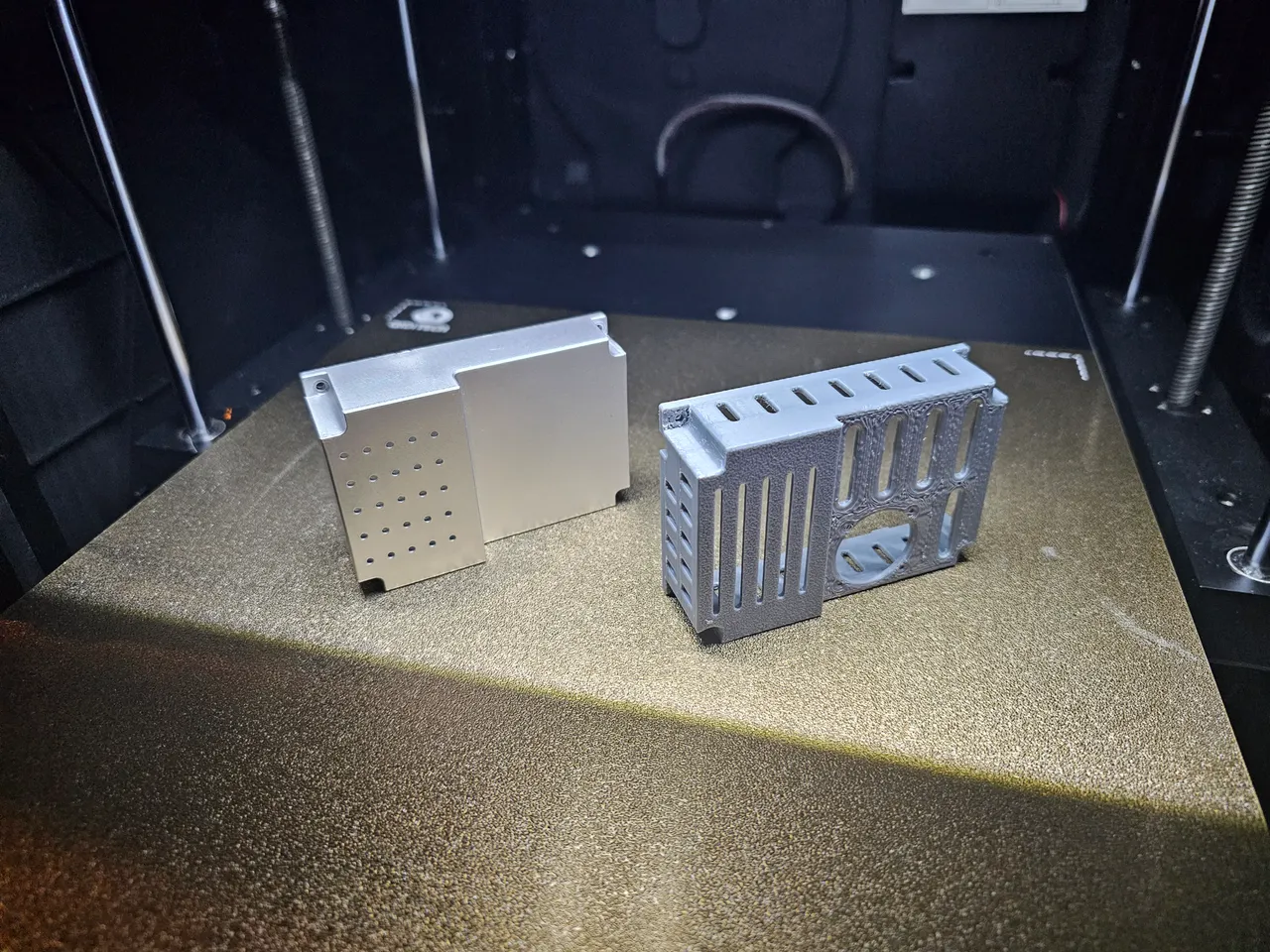 QIDI XMAX3 X-MAX 3 - BACK COVER- LARGER FAN by jim bank | Download