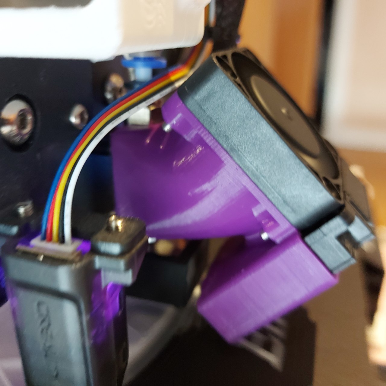 Ender 3 (+Pro) fan shroud for stock fans by Dredlight Download free