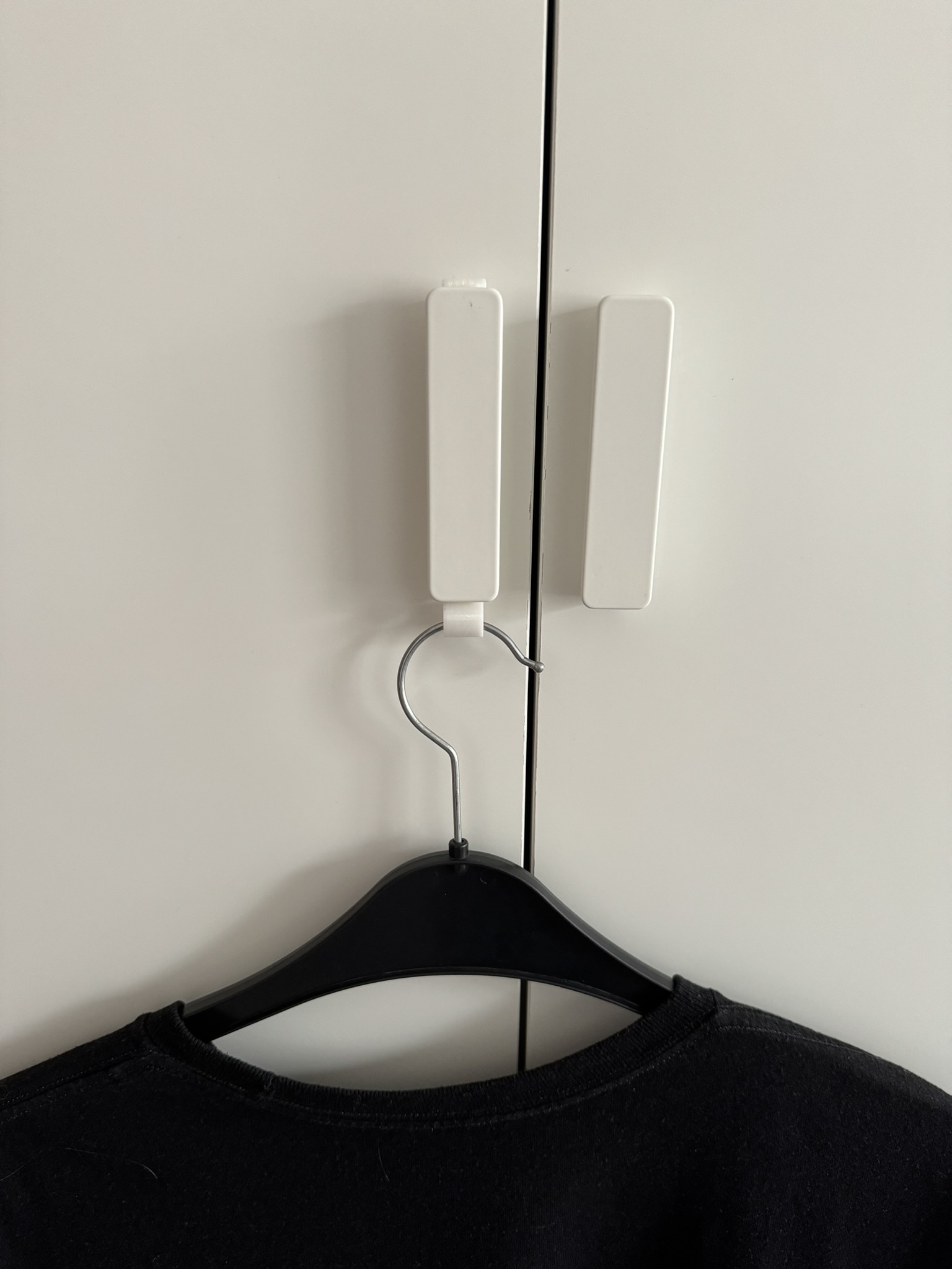 Clothes hook holder