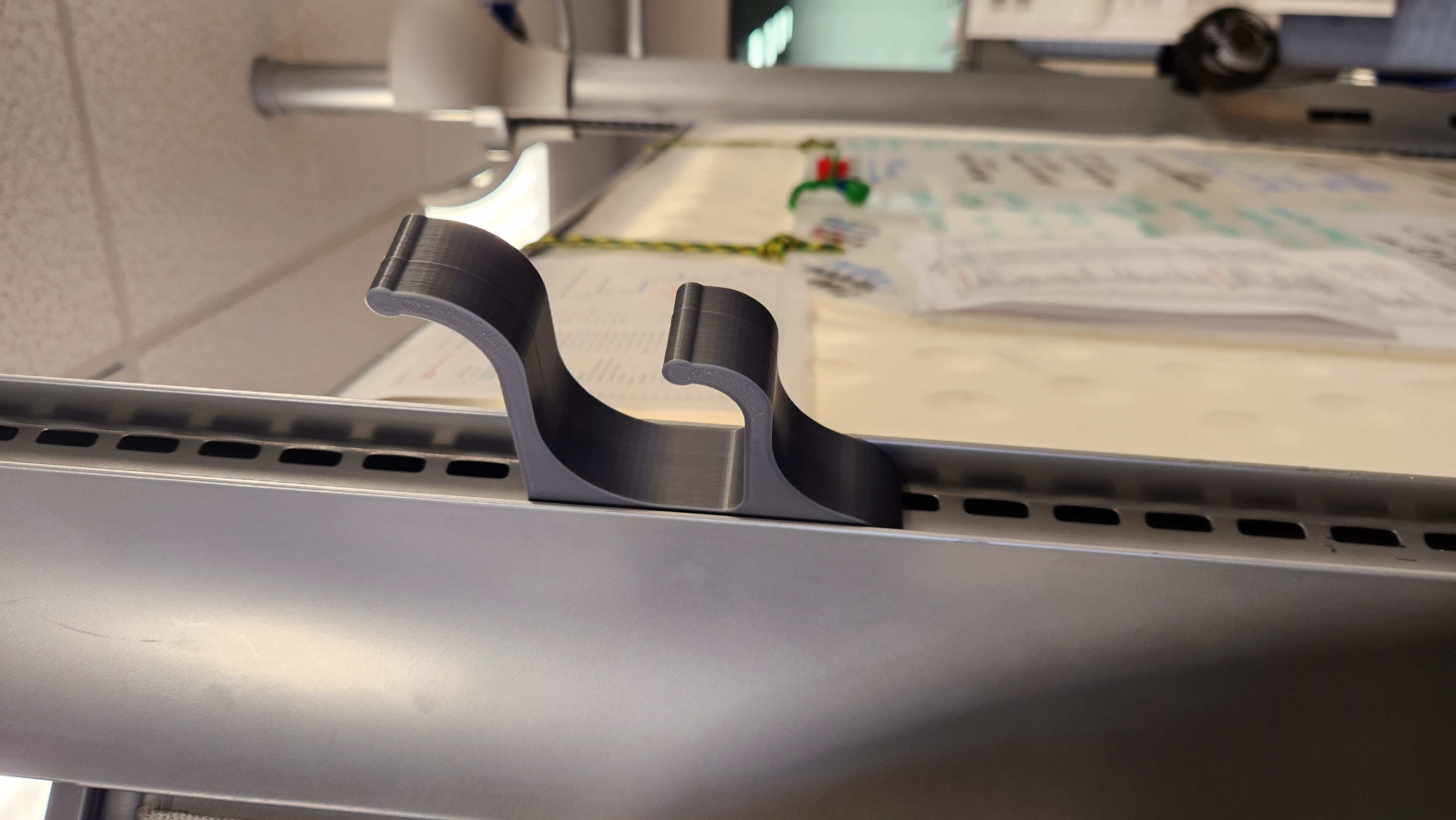 Cubicle Corner Coat Hook by Luce Download free STL model