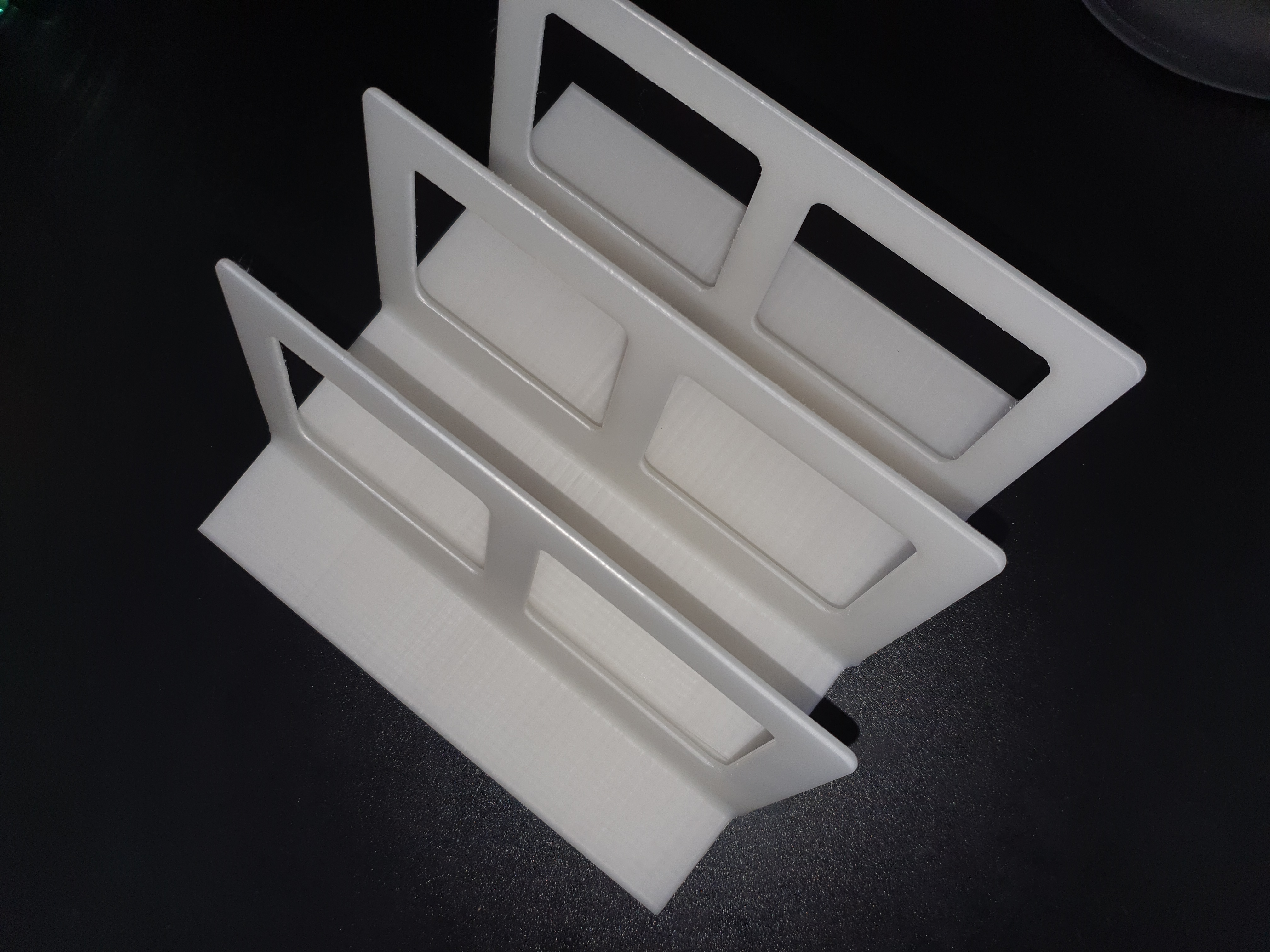 Paper holder robust (Slanted print)
