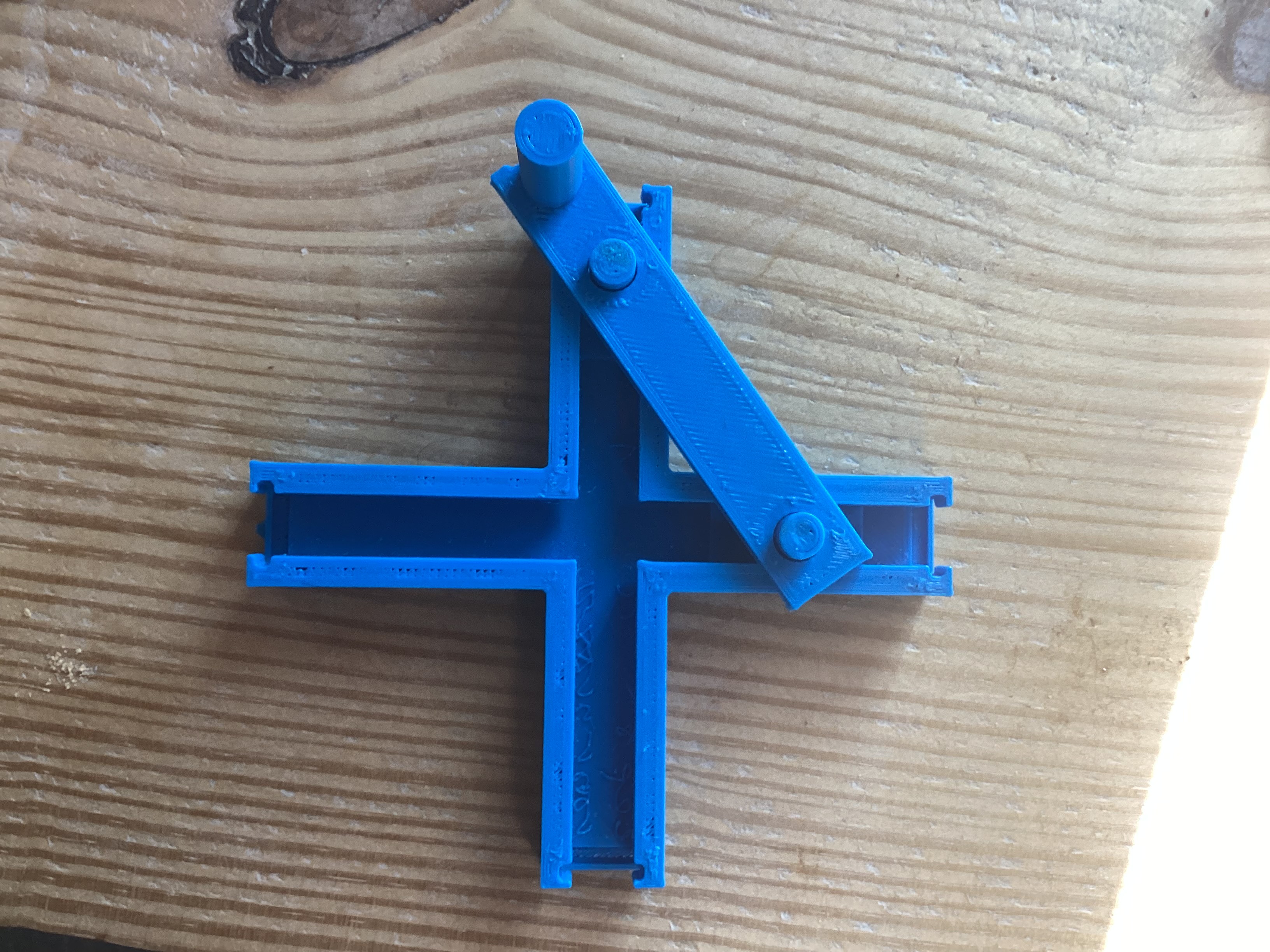 Useless machine/ Archimedes trammel