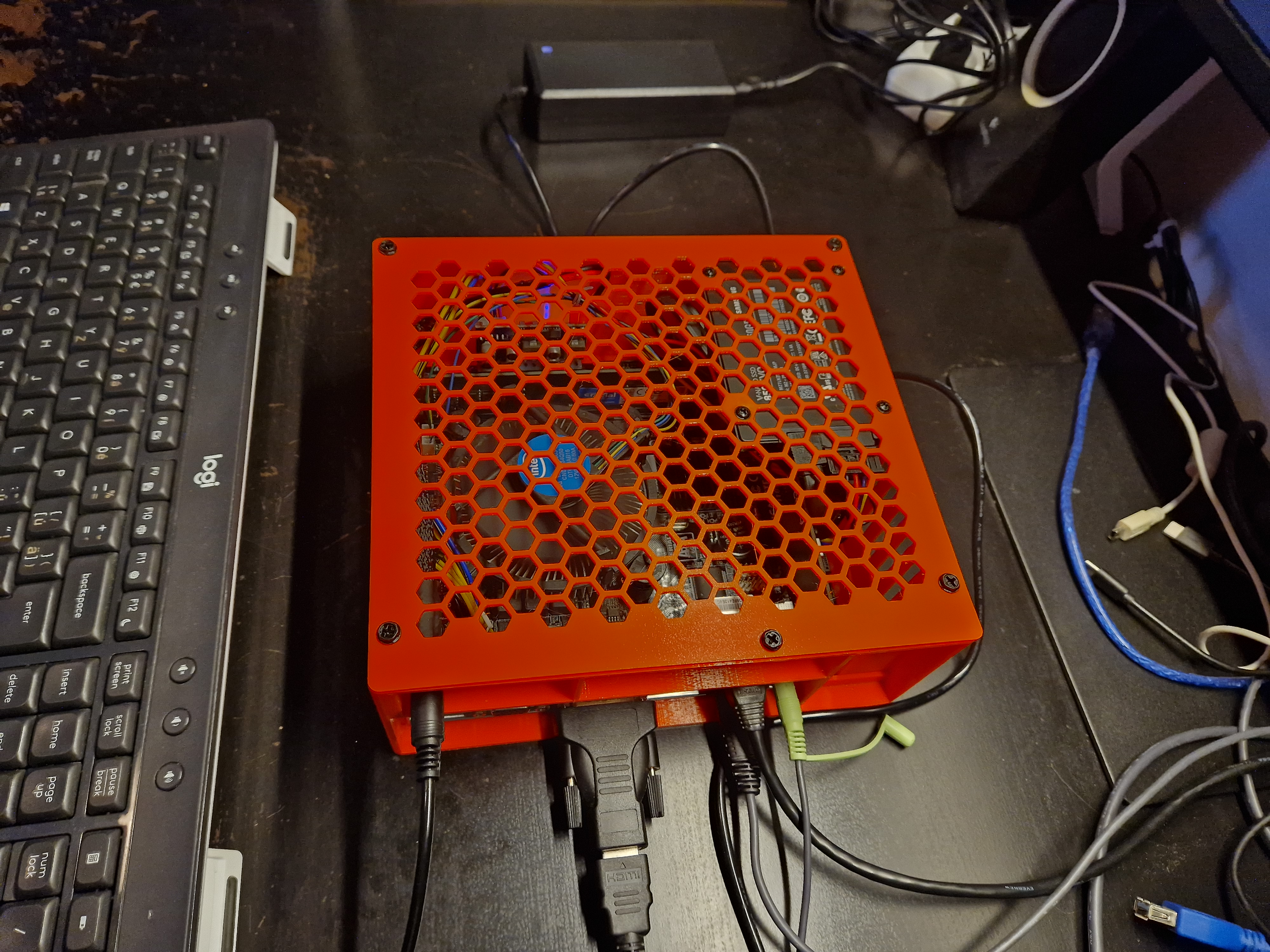 Simple mATX form PC chassis