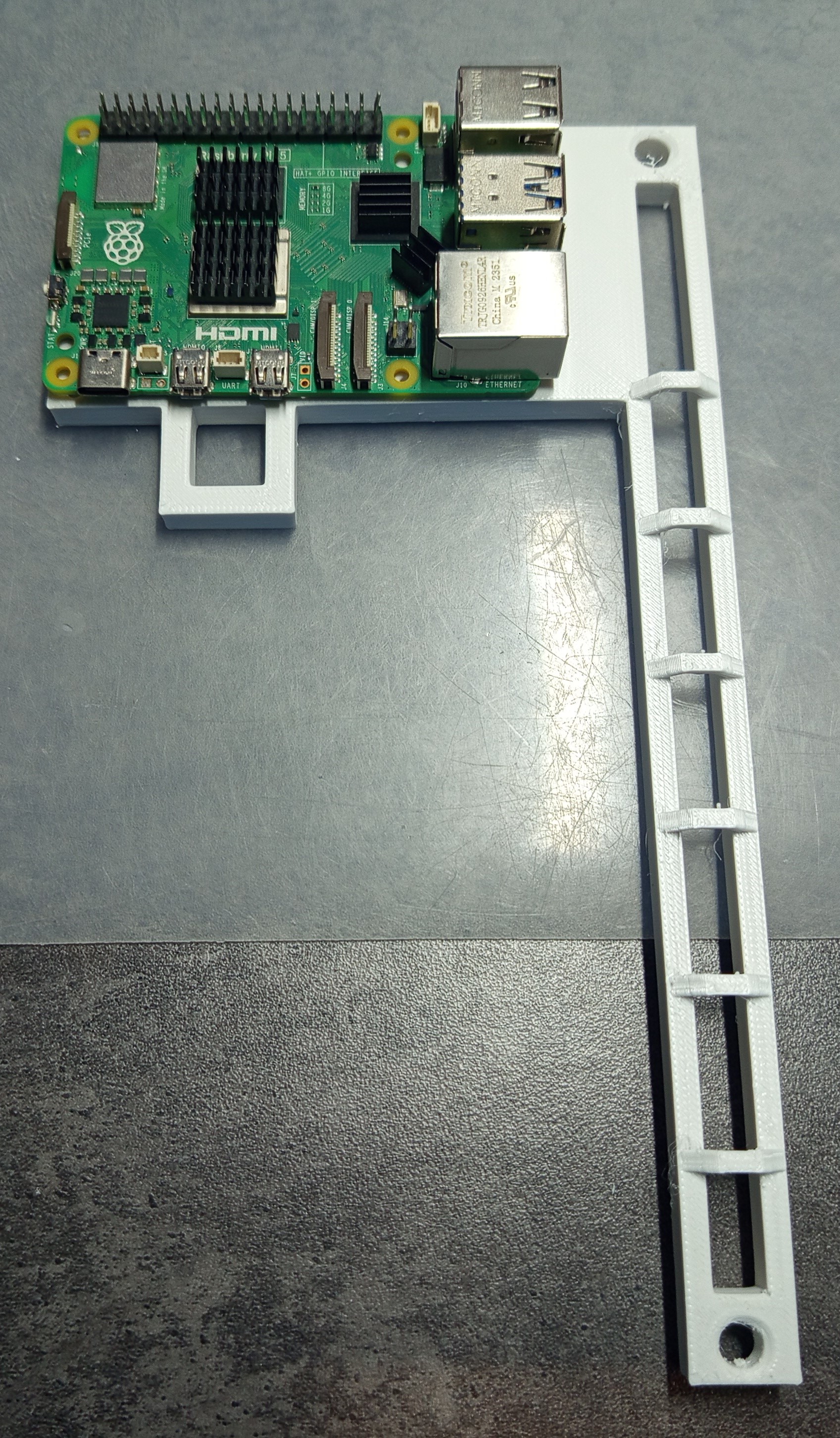 VESA 200 Raspberry Pi mount — thumbnail 3