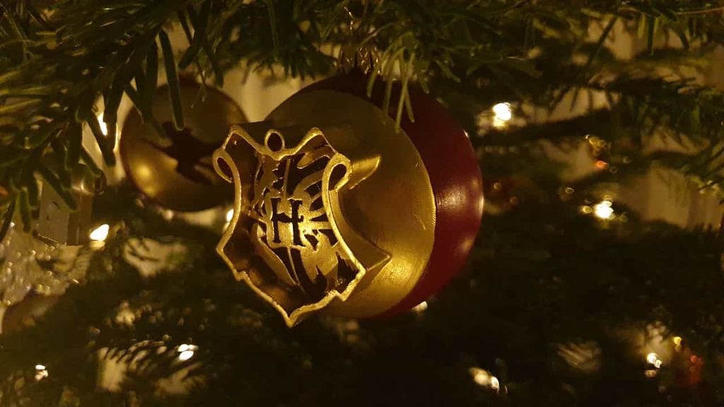 Harry Potter Christmas Ornament: Hogwarts coat of arms by Faeslich