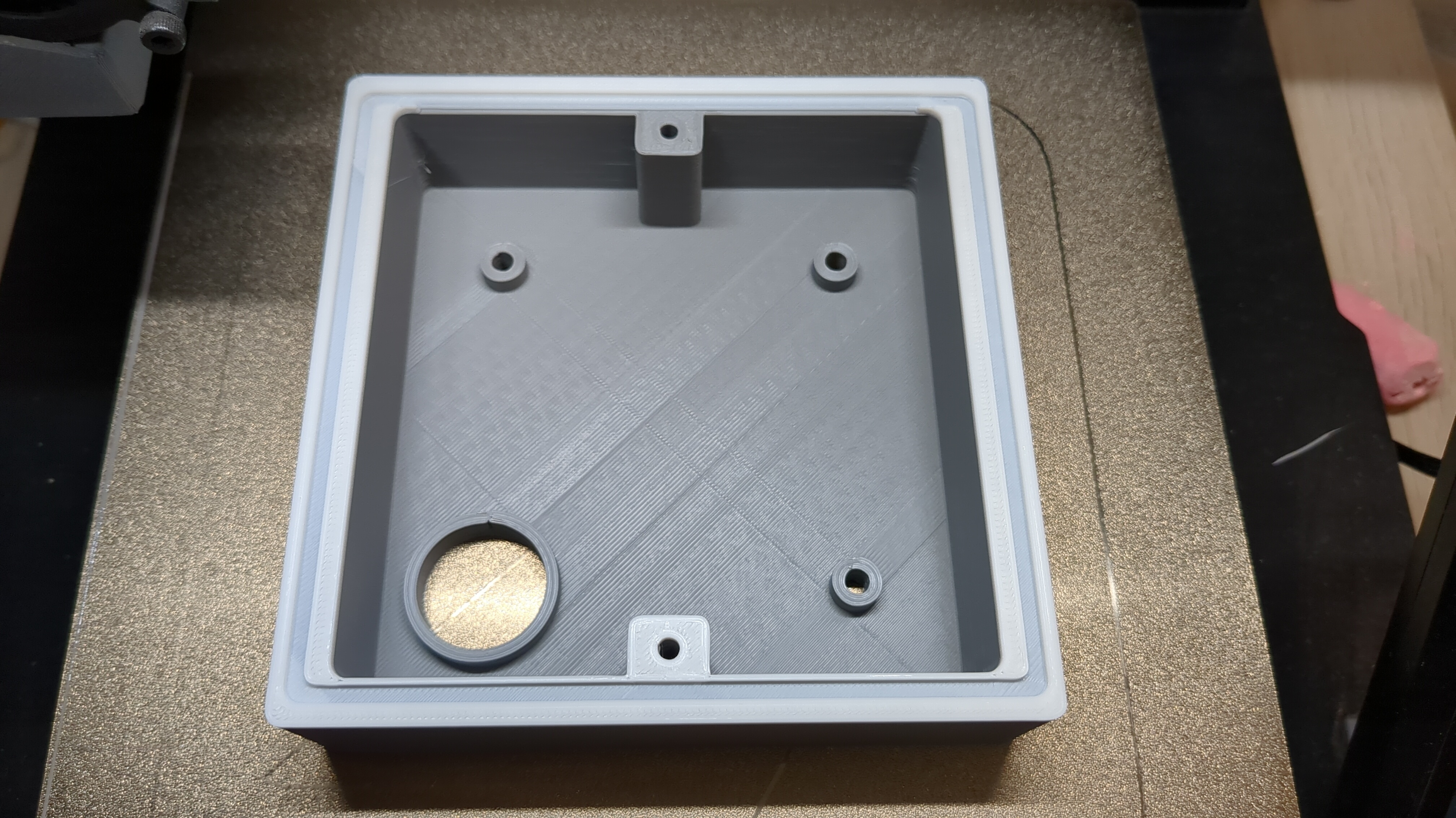 Tegui doorbell/intercom box