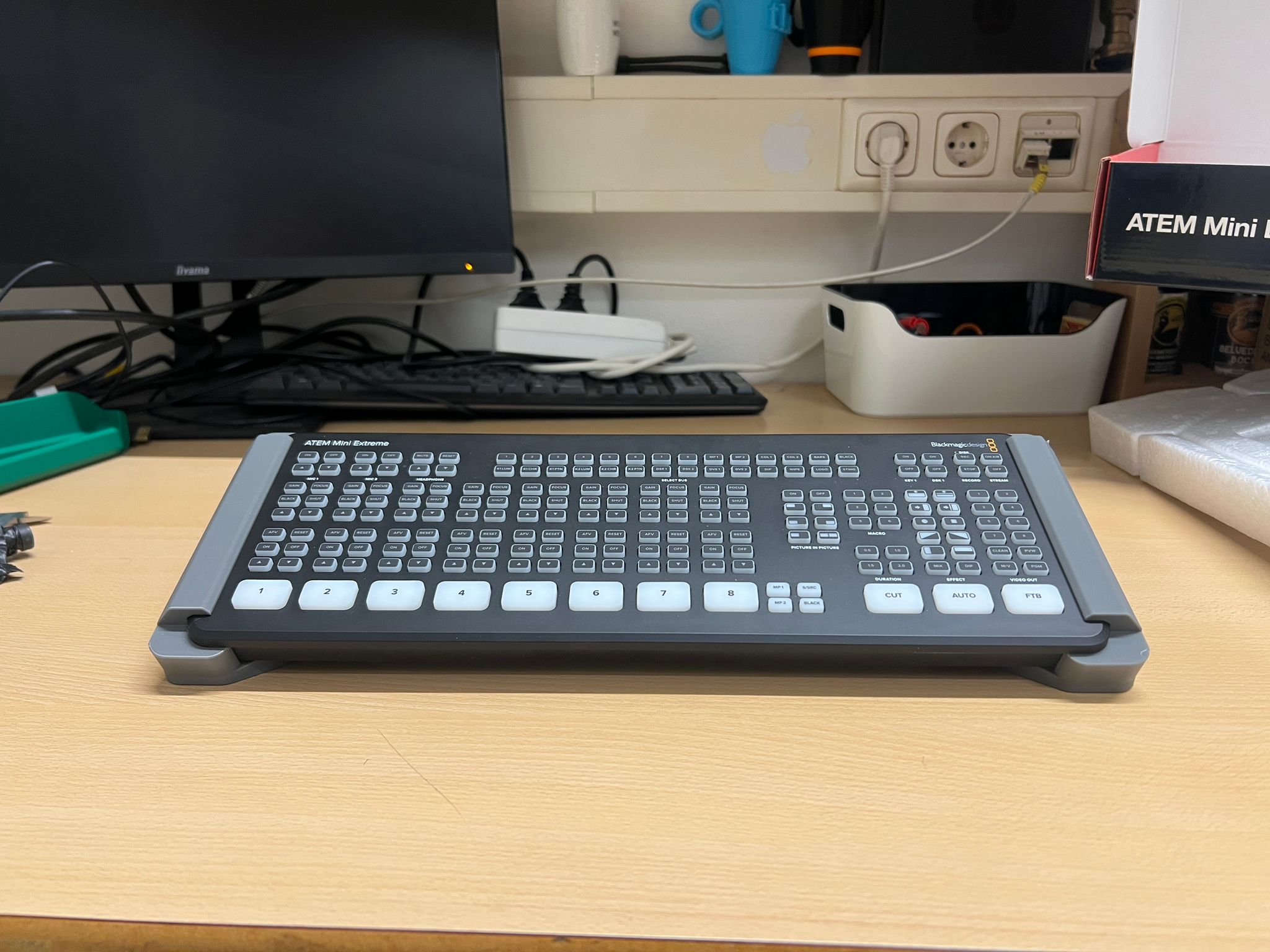 Blackmagic Atem Mini Extreme Riser (remix)