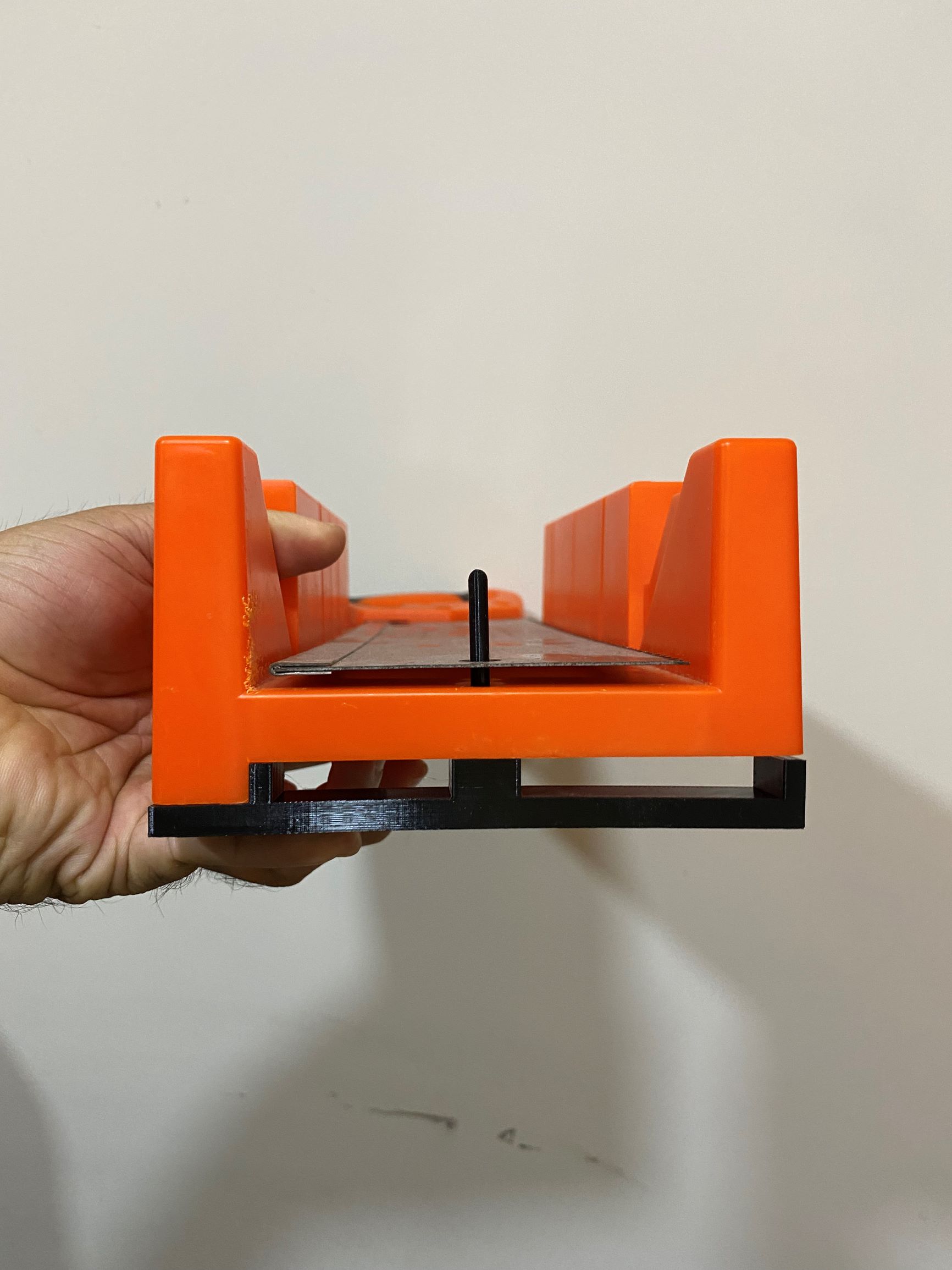 Black+Decker Mitre Box Holder