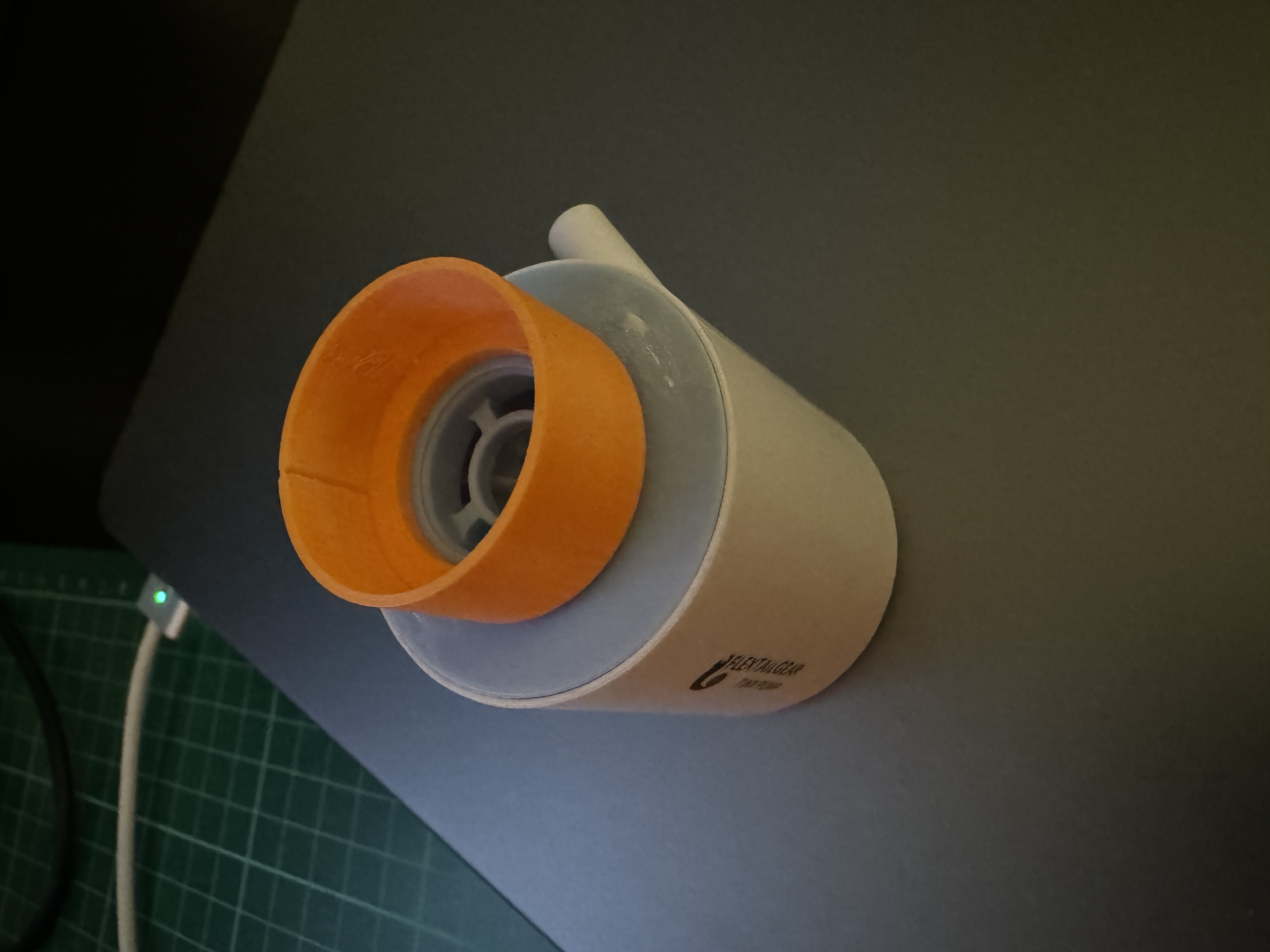 Miniatura 2 do modelo 3D Flextailgear Mini Pump adaptor
