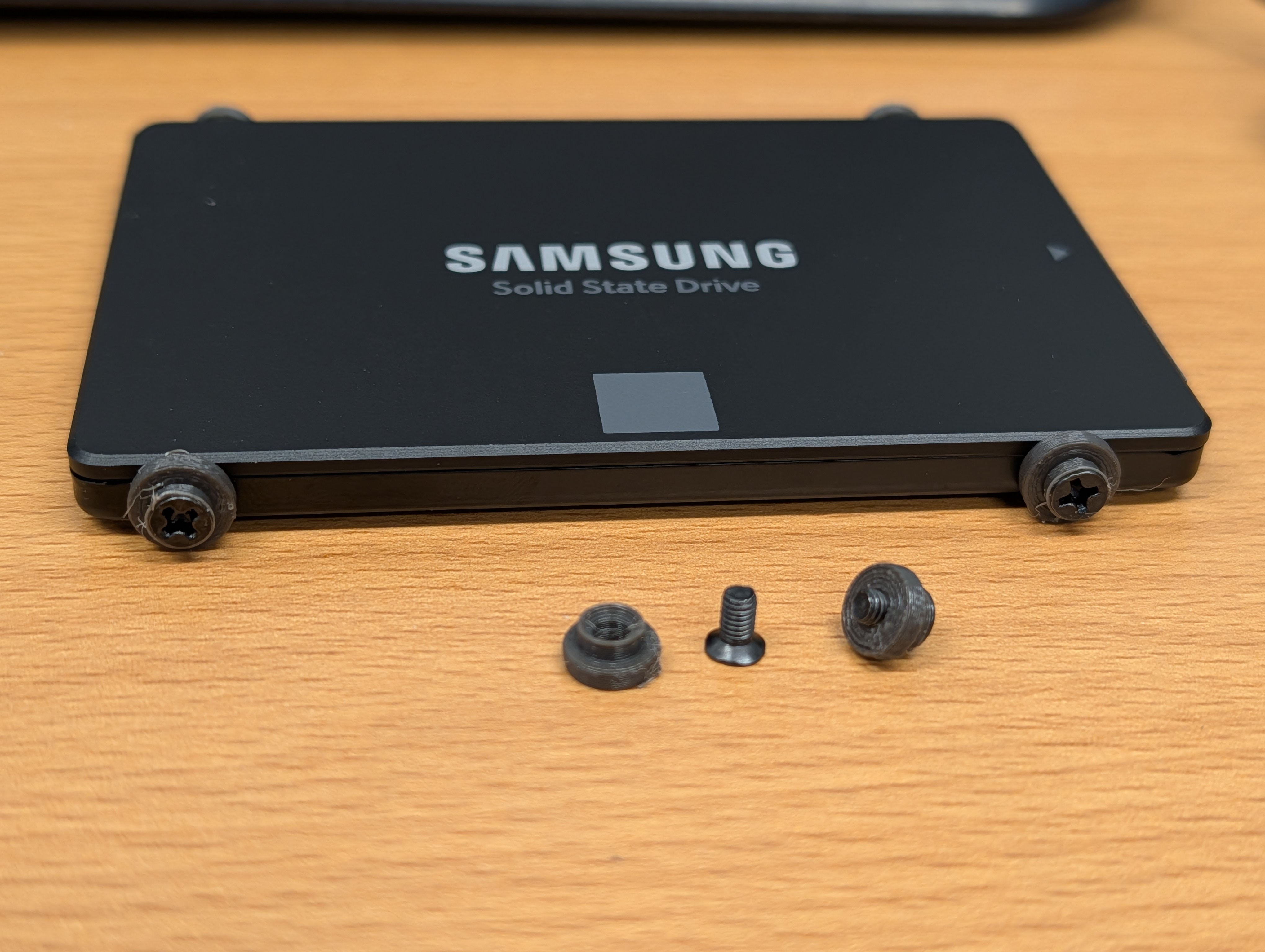 Small HP Grommet Screw for 2.5" SSD EliteOne 800 G2 AIO