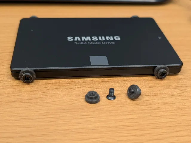 Small HP Grommet Screw for 2.5" SSD EliteOne 800 G2 AIO
