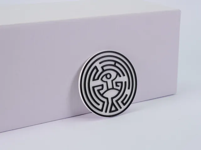 Westworld Maze Magnet