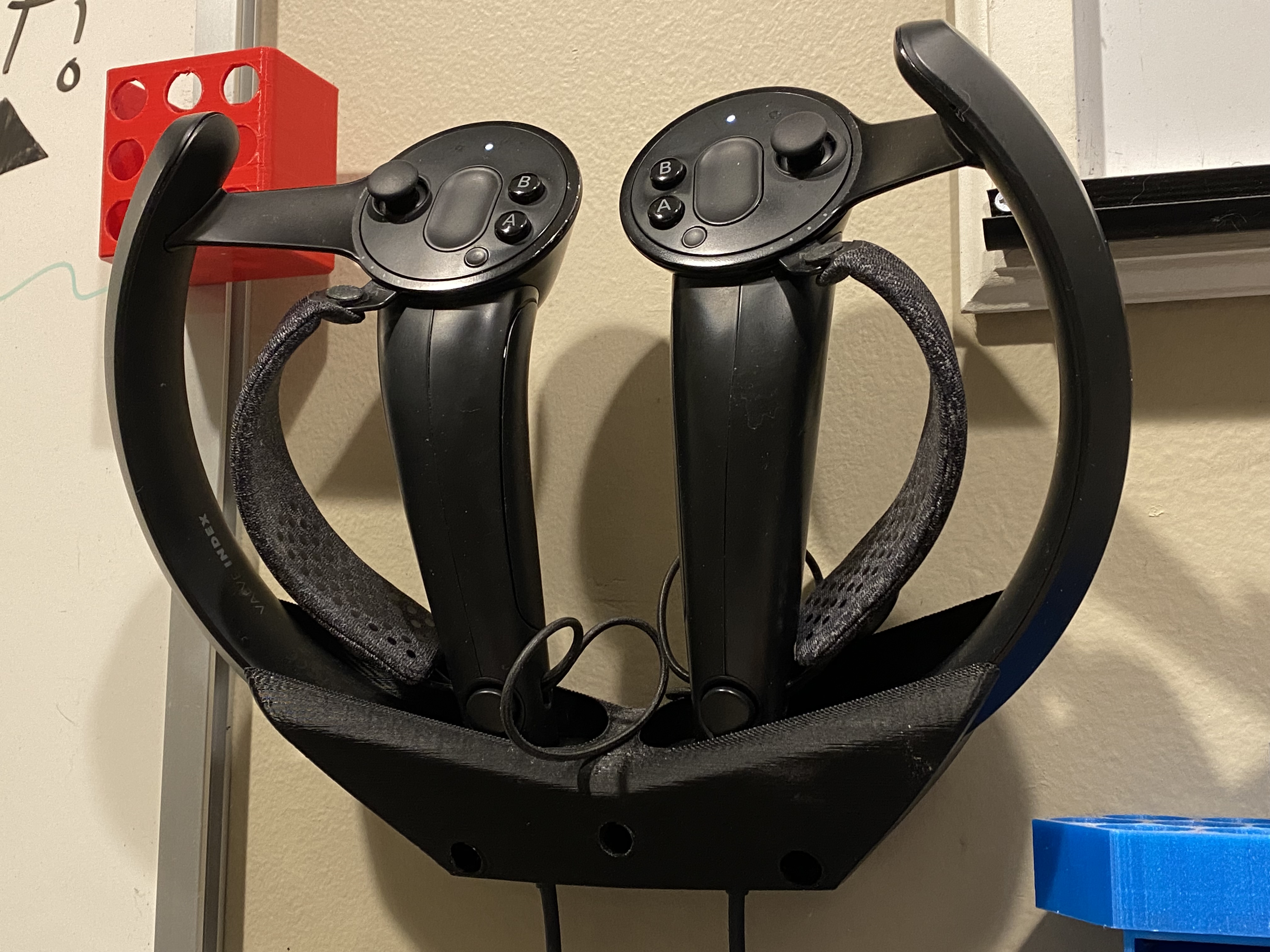 Wallmounted Index controller holder + charger