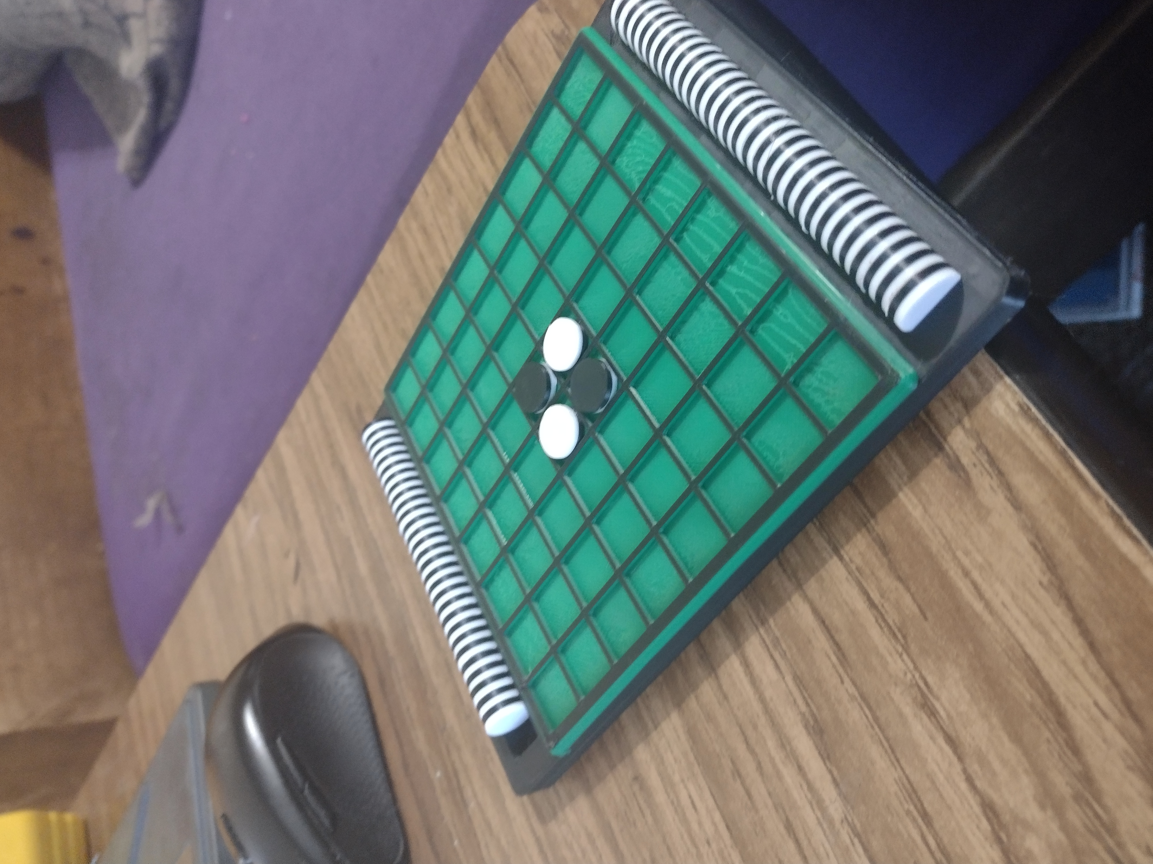 Othello/Reversi with piece trays