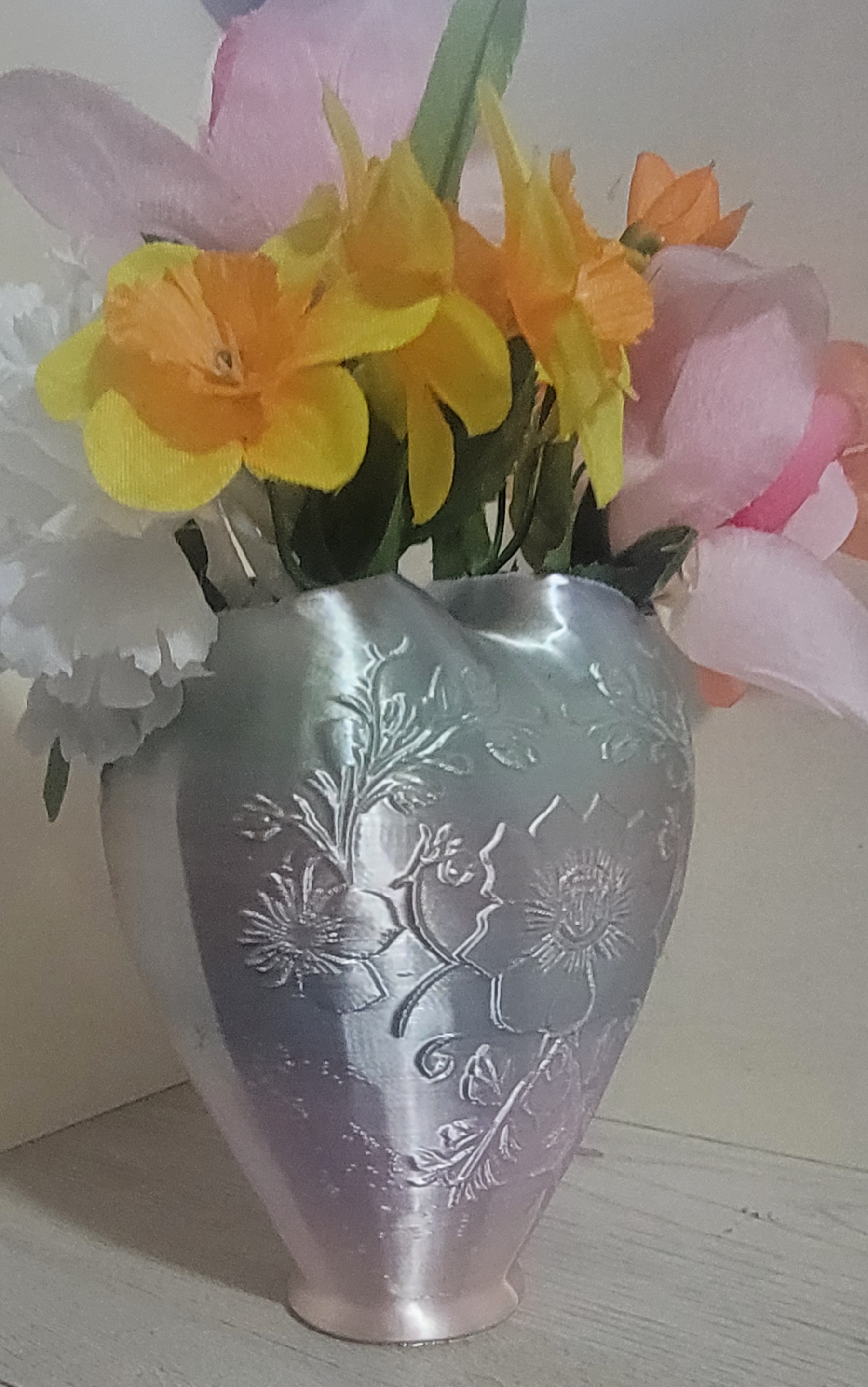 Double Opening Heart Vase