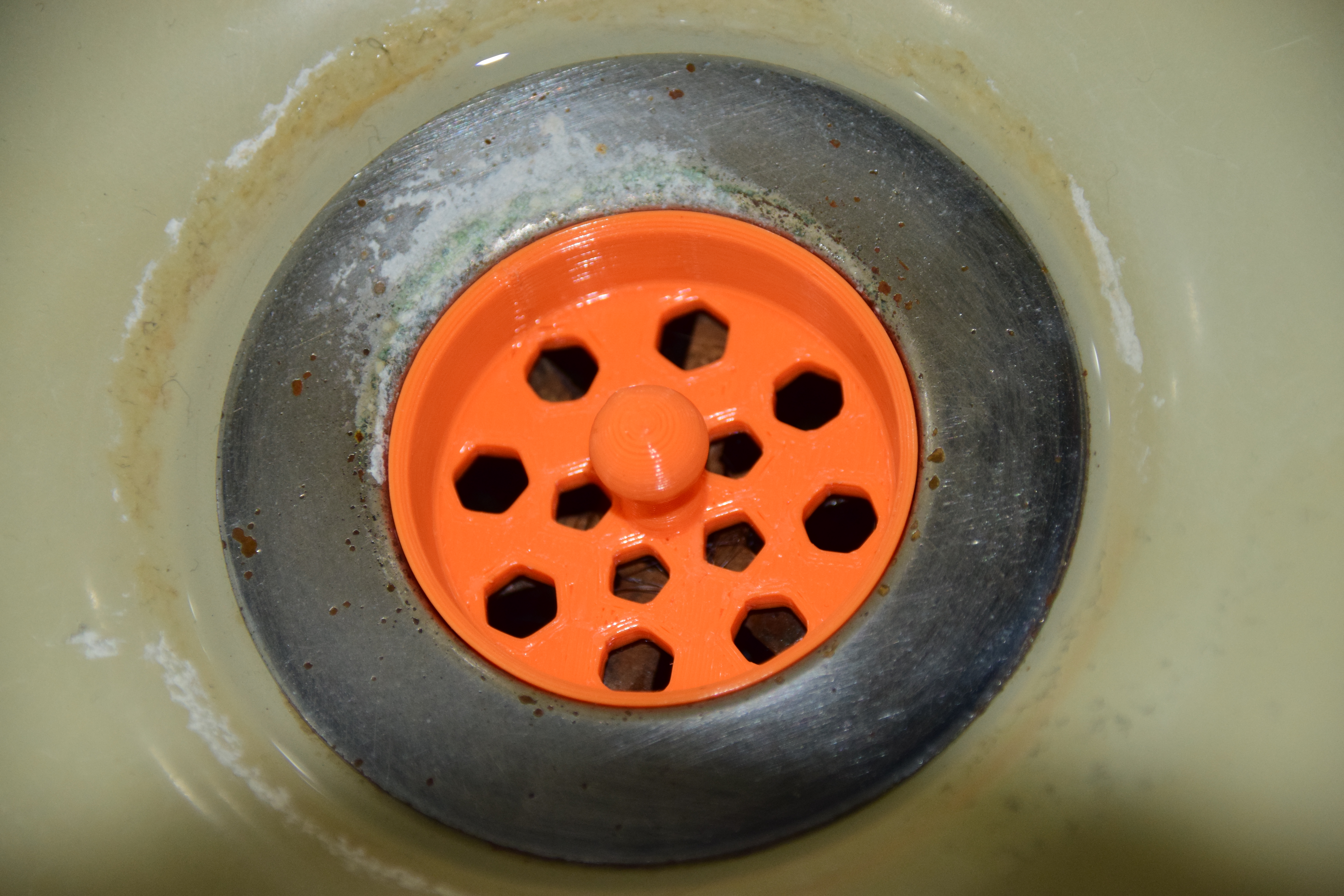 Sink hole strainer (honeycomb)