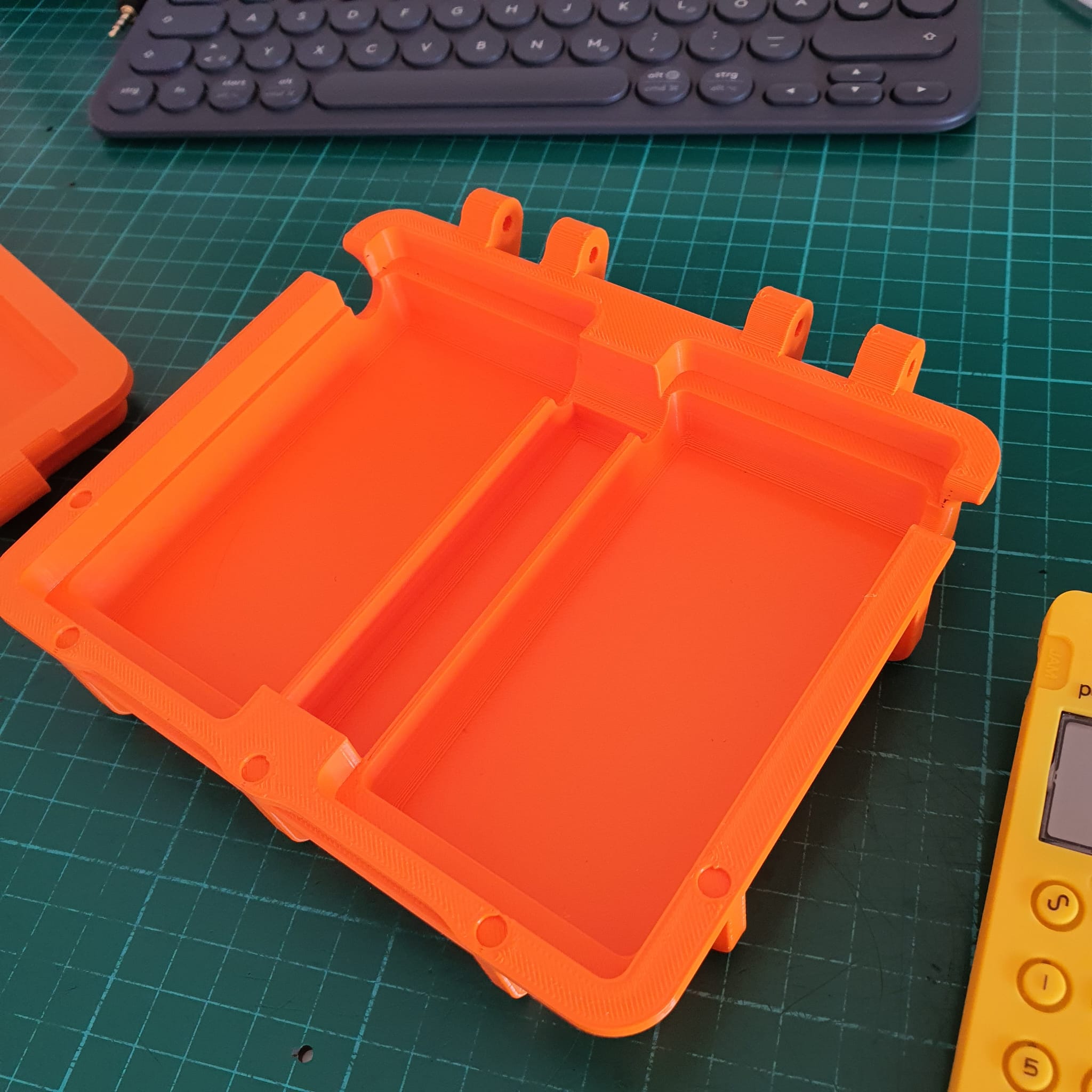 Pocket Operator Case by Matthäus Hölzl Download free STL model